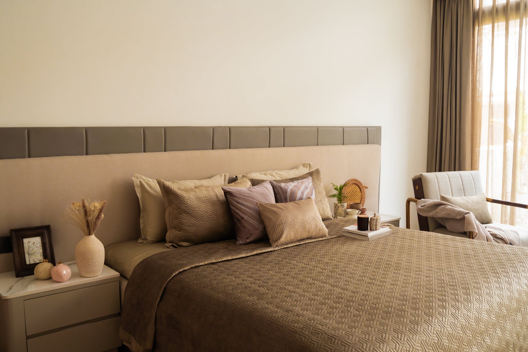 Unveiling Our Luxurious Bedspread Collection