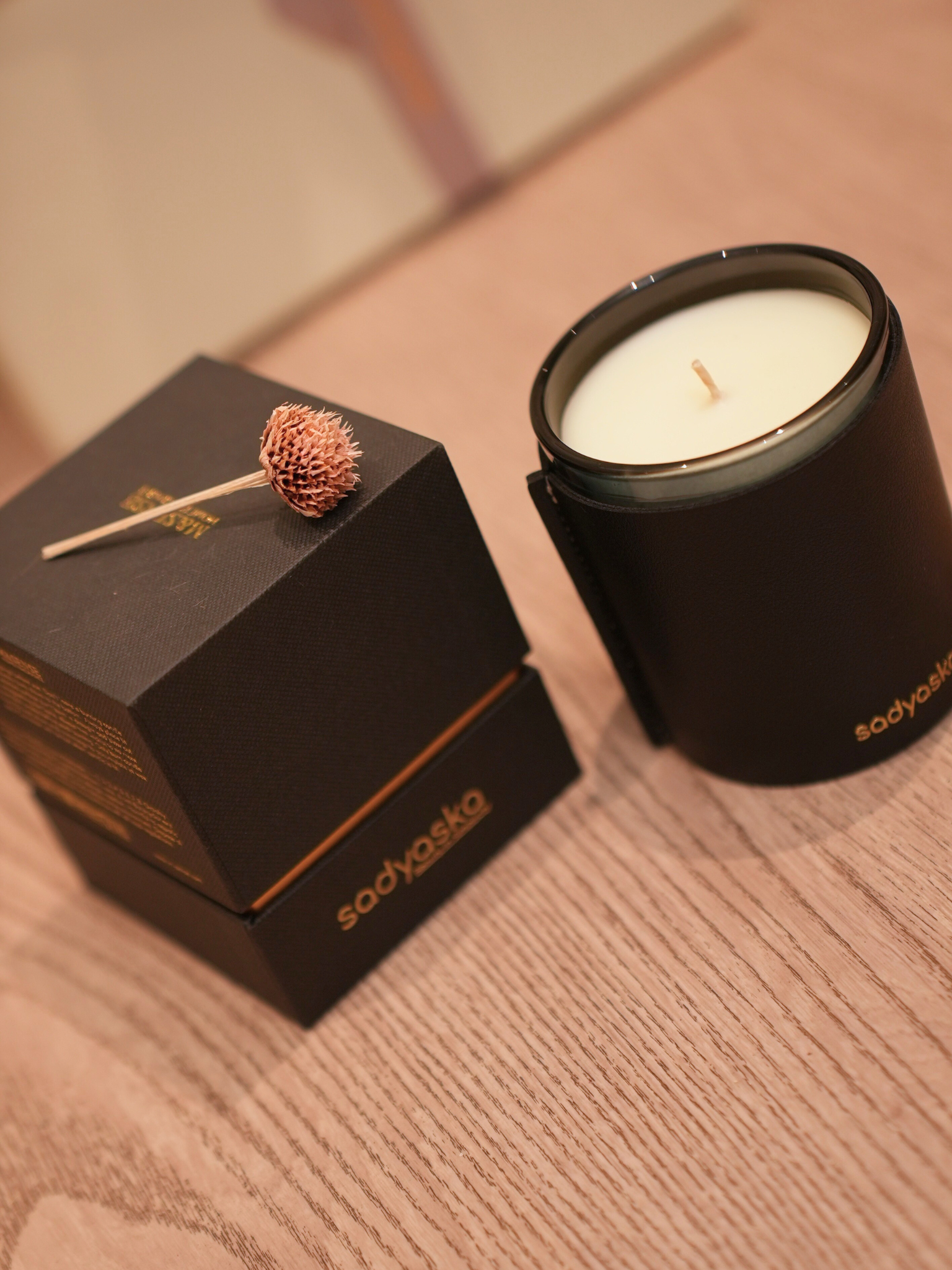 Sadyaska Nordic Pine Scented Candle -Black Leather