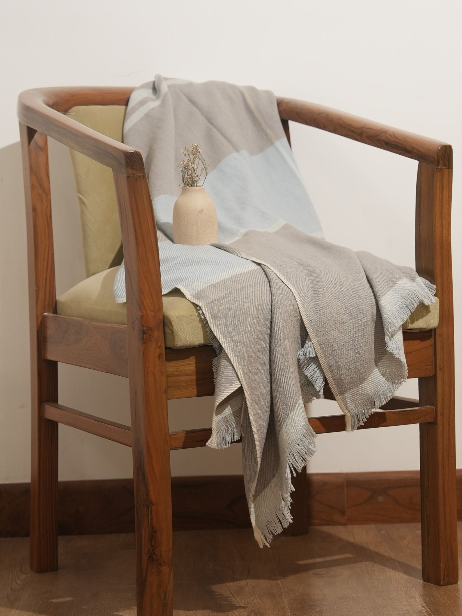 Blue Grey Cashmere Woolen Throw