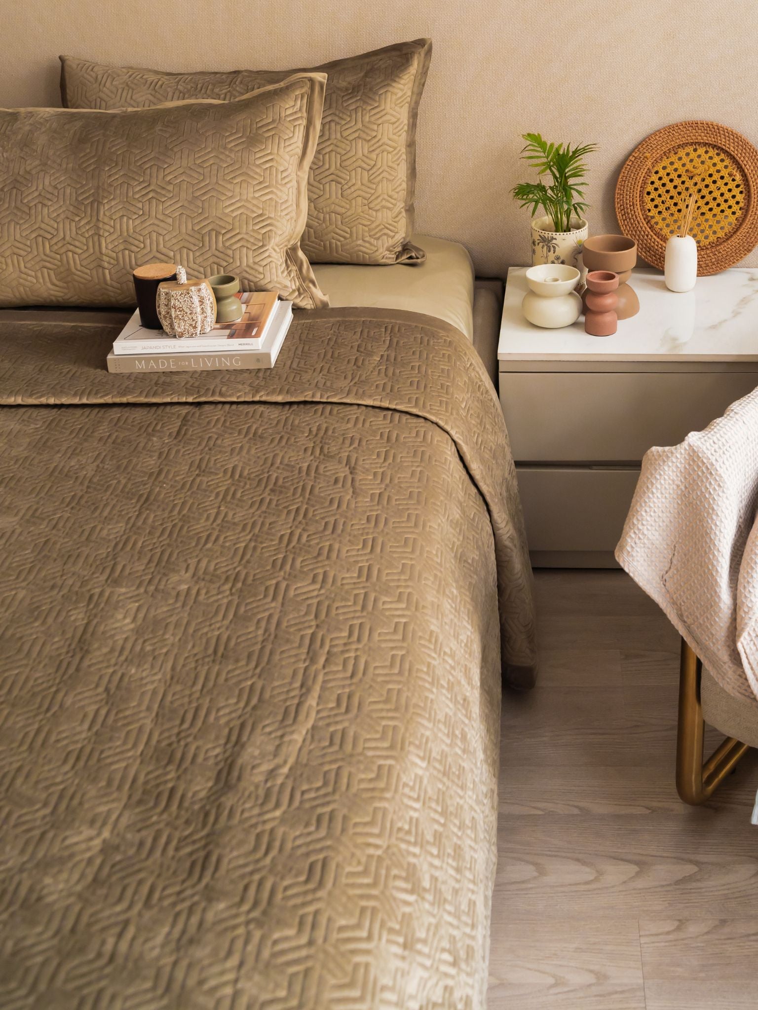 Zayne Rose Gold Velvet Bedspread Set