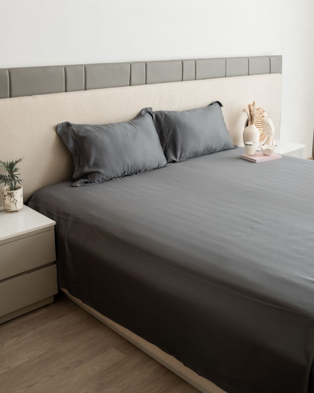 Charcoal Grey Pleated Bamboo Bedsheet Set