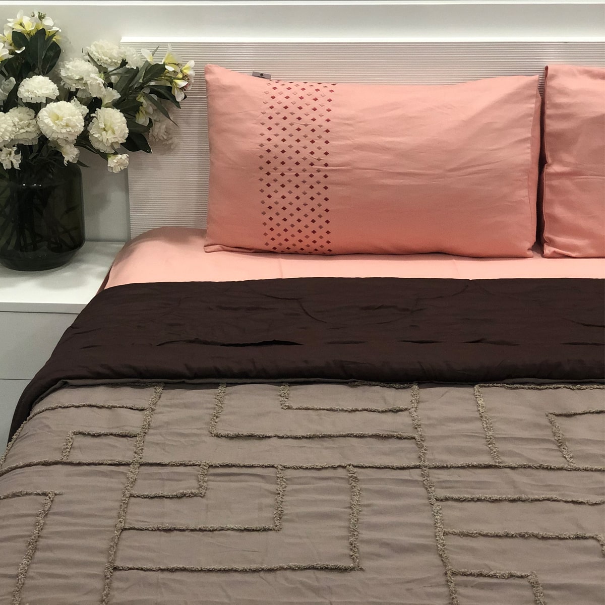 Tufted Double Bed Cotton Reversible Quilt