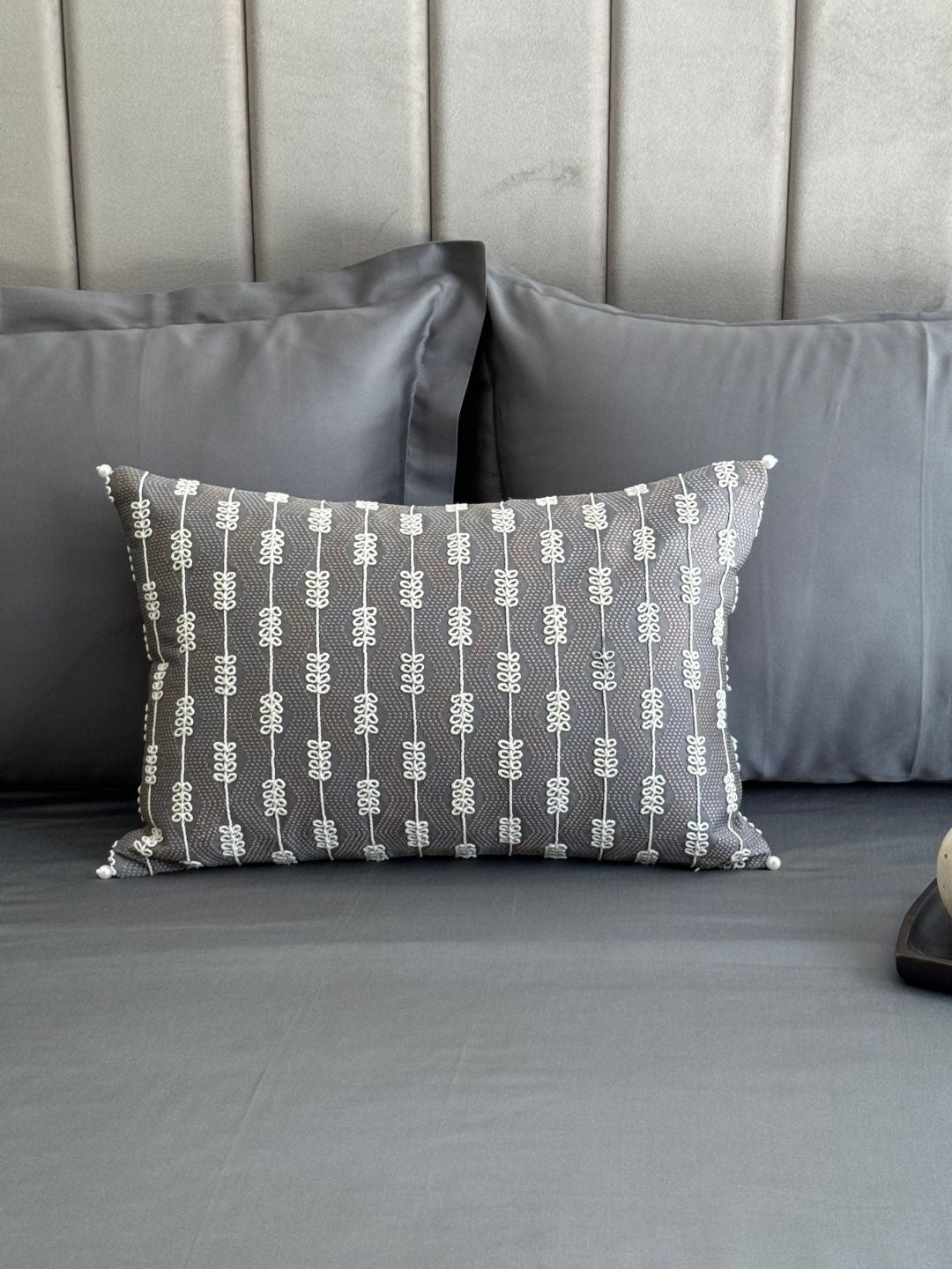 Abyss Elephant Grey Treasure Bedsheet Set