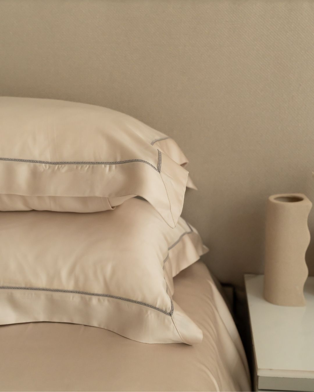 Chalk Beige Tencel Bedsheet Set with Lace