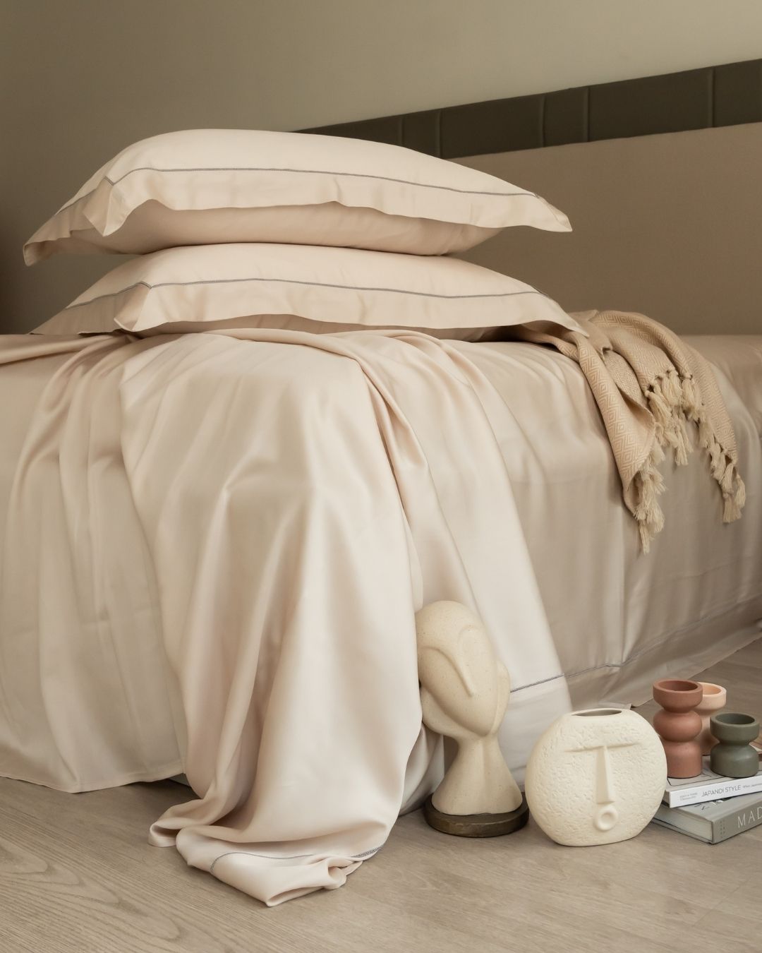 Chalk Beige Tencel Bedsheet Set with Lace
