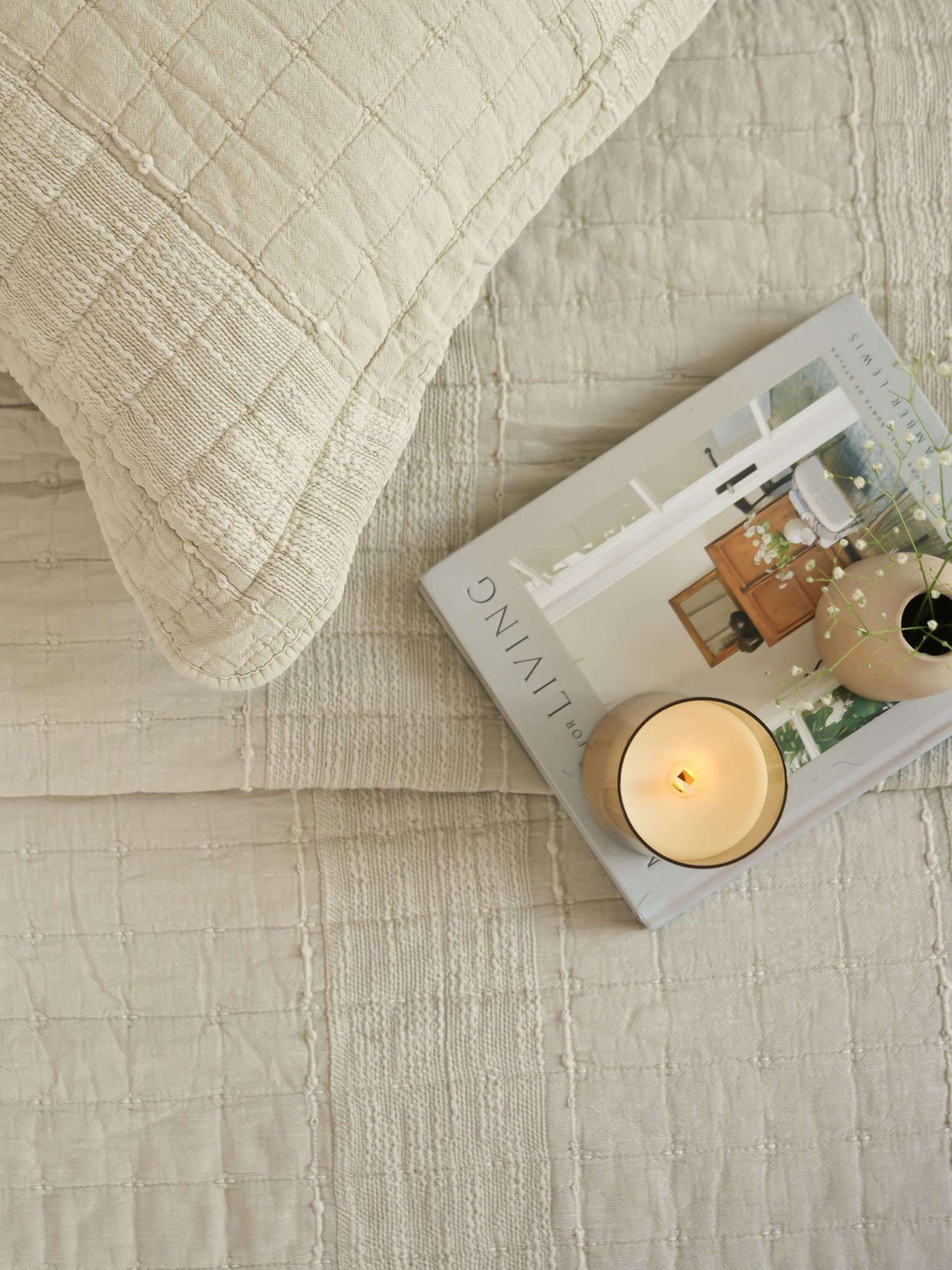 Auraile Beige Quilted Cotton Bedspread Set