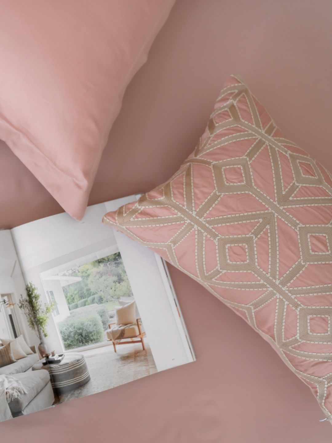 Azure Rose Treasure Bedsheet Set