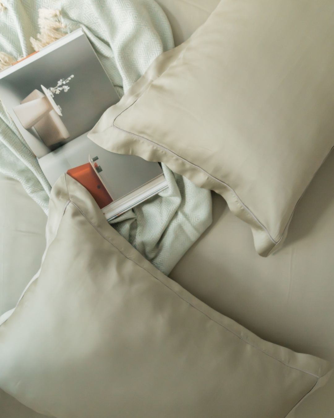 Pistachio Tencel Bedsheet Set with Lace