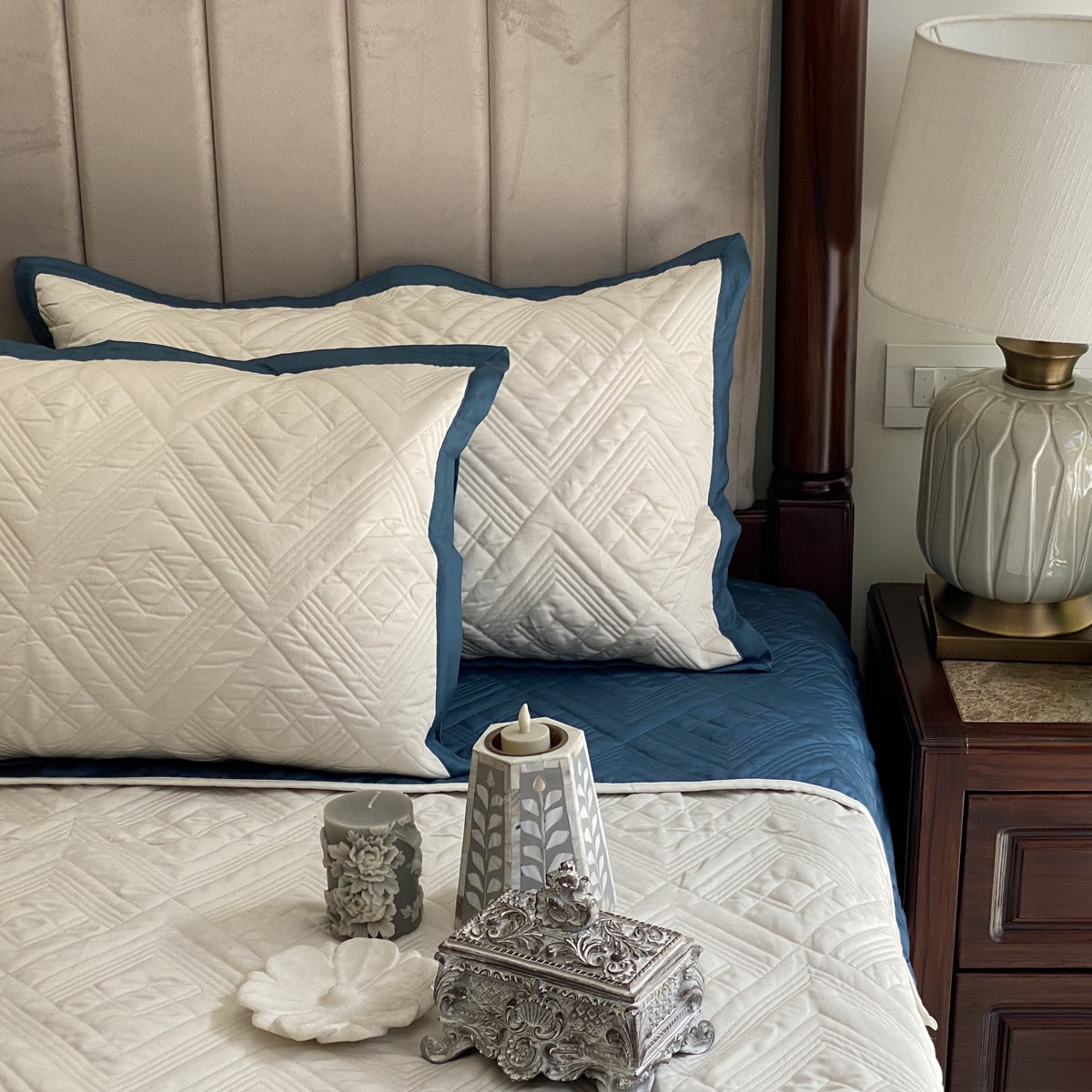 Quilted Navy and Ivory Cliff Reversible Bedspread