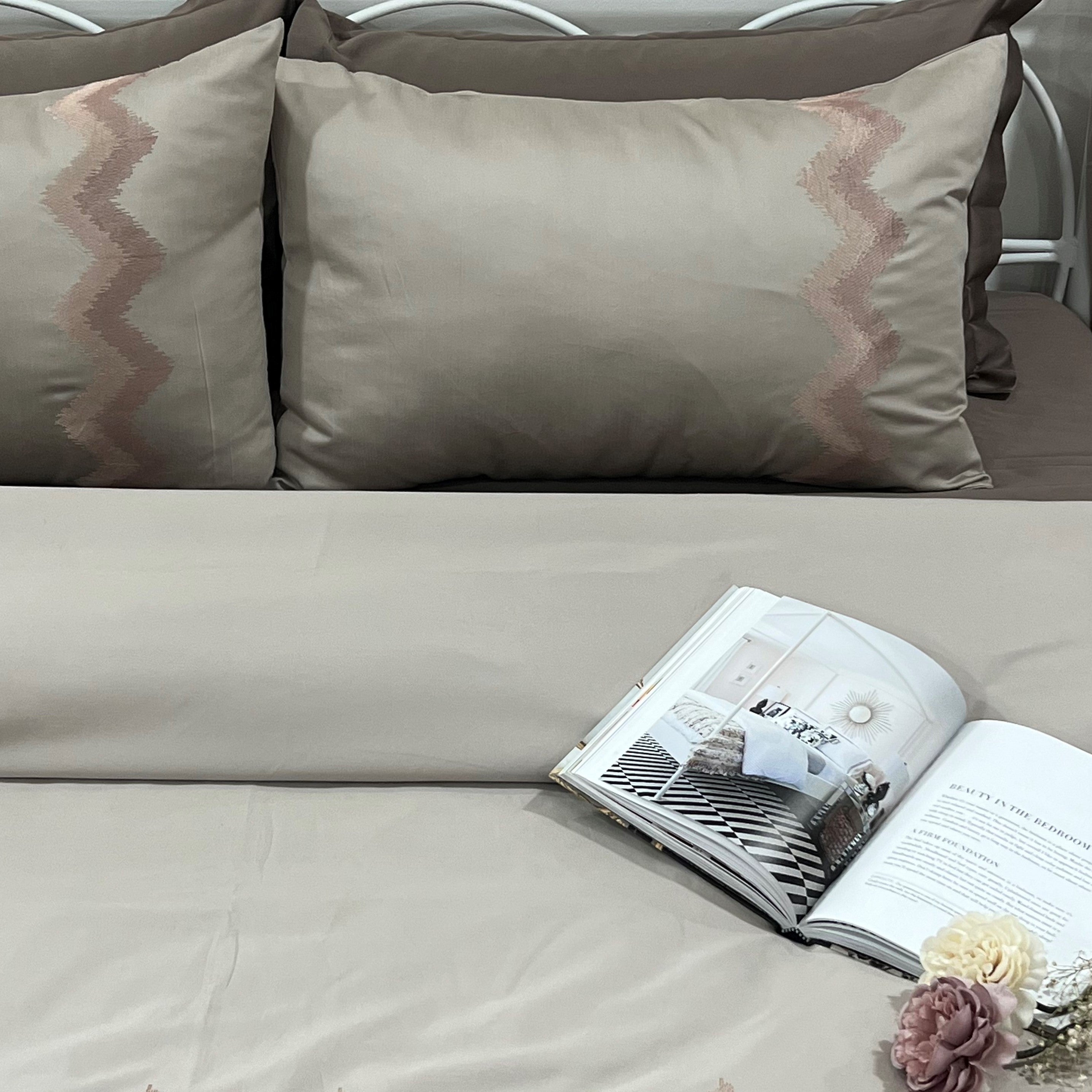 1000TC Cotton Rich Crest Beige Syona Bedsheet Set