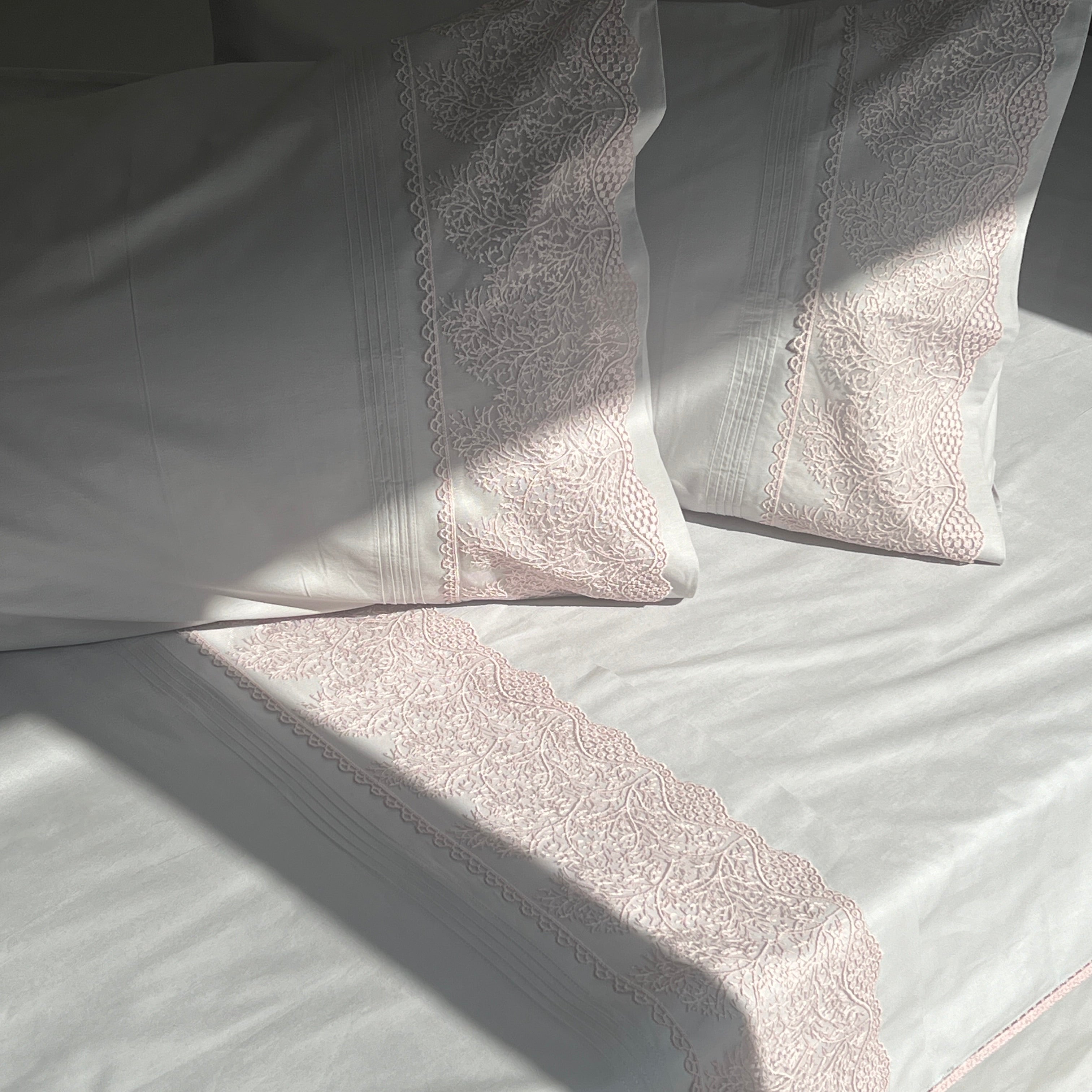 Chantilly Pearl Grey Embroidered Lace Bedsheet Set