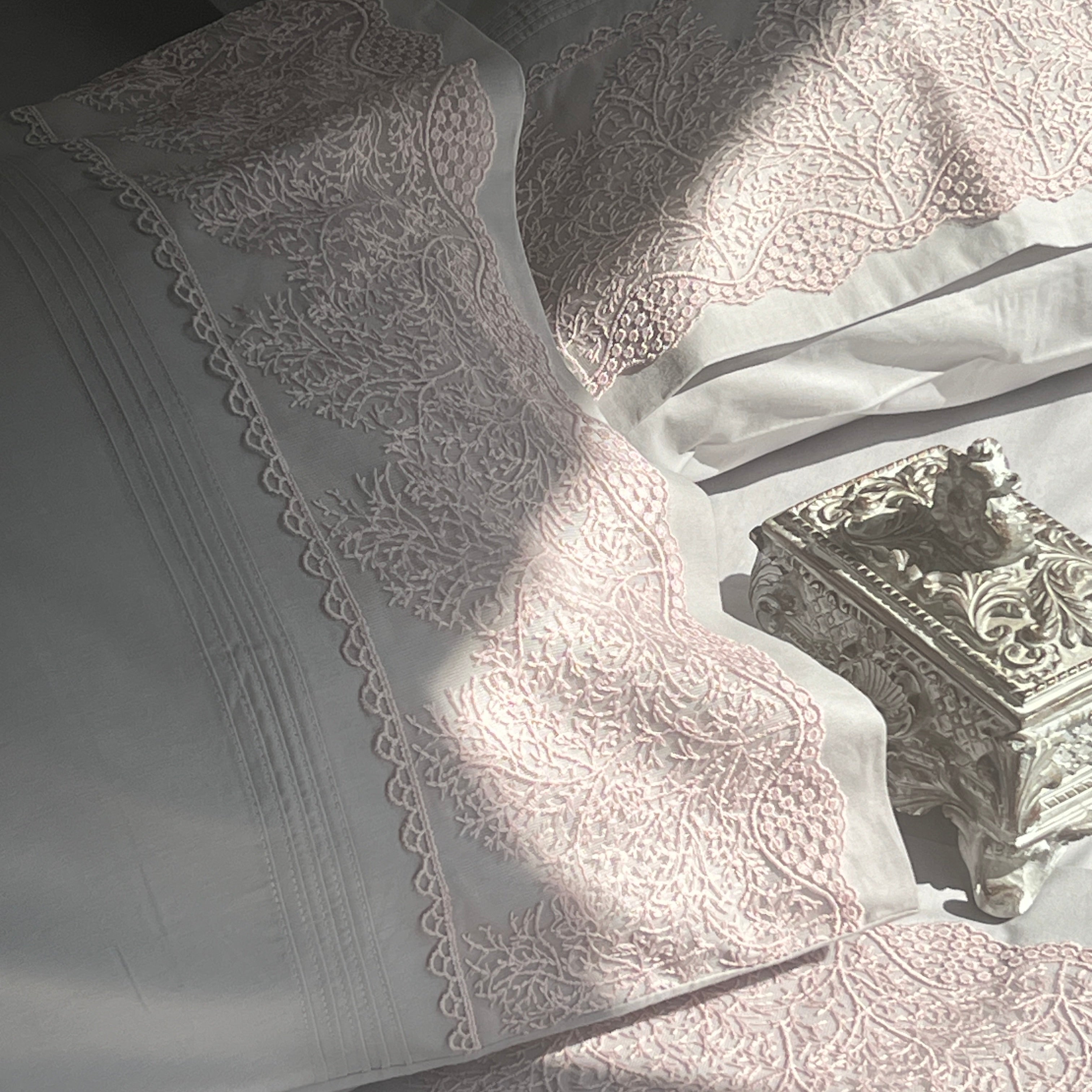 Chantilly Pearl Grey Embroidered Lace Bedsheet Set
