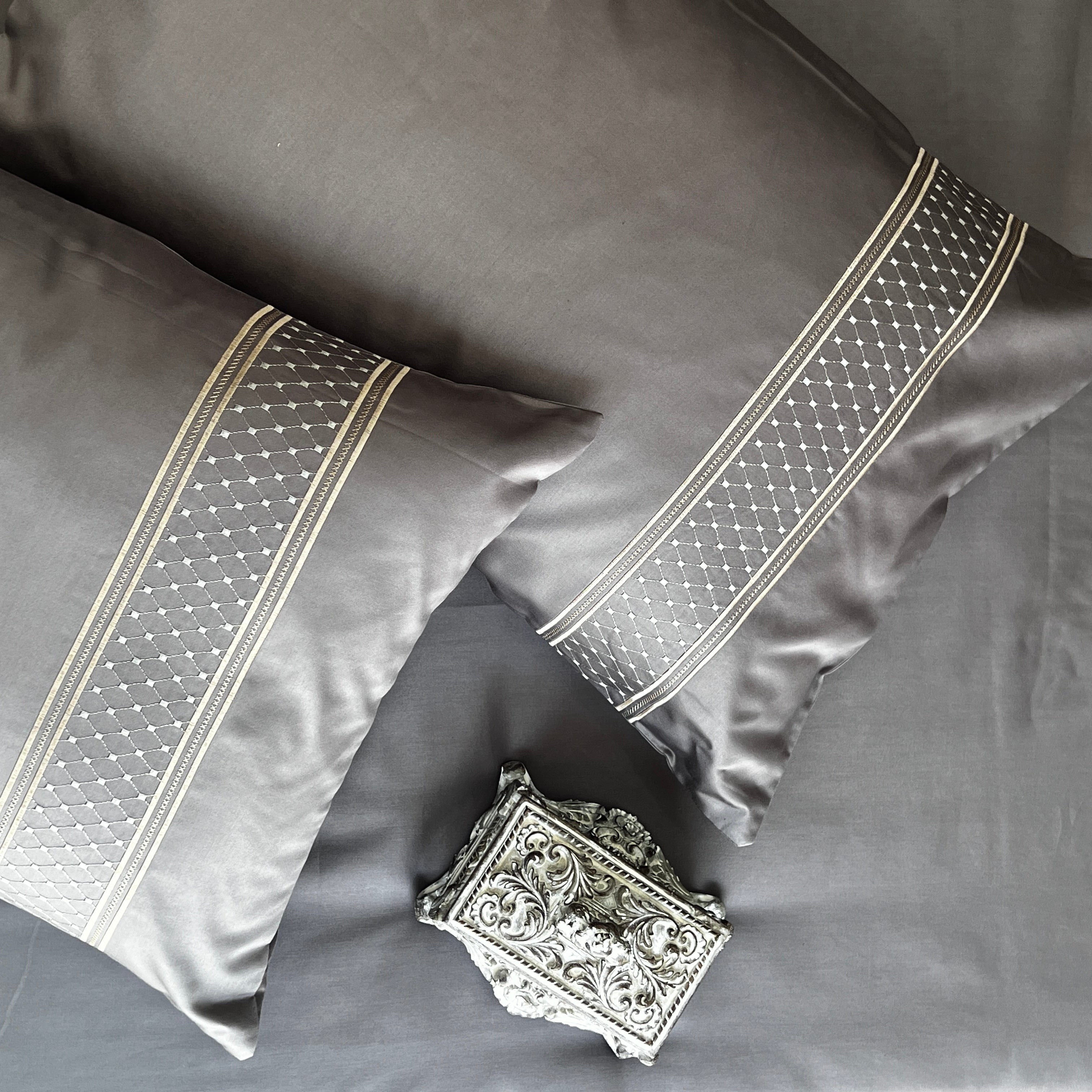 600TC Cotton Checkers Titanium Grey Beyond Bedsheet Set