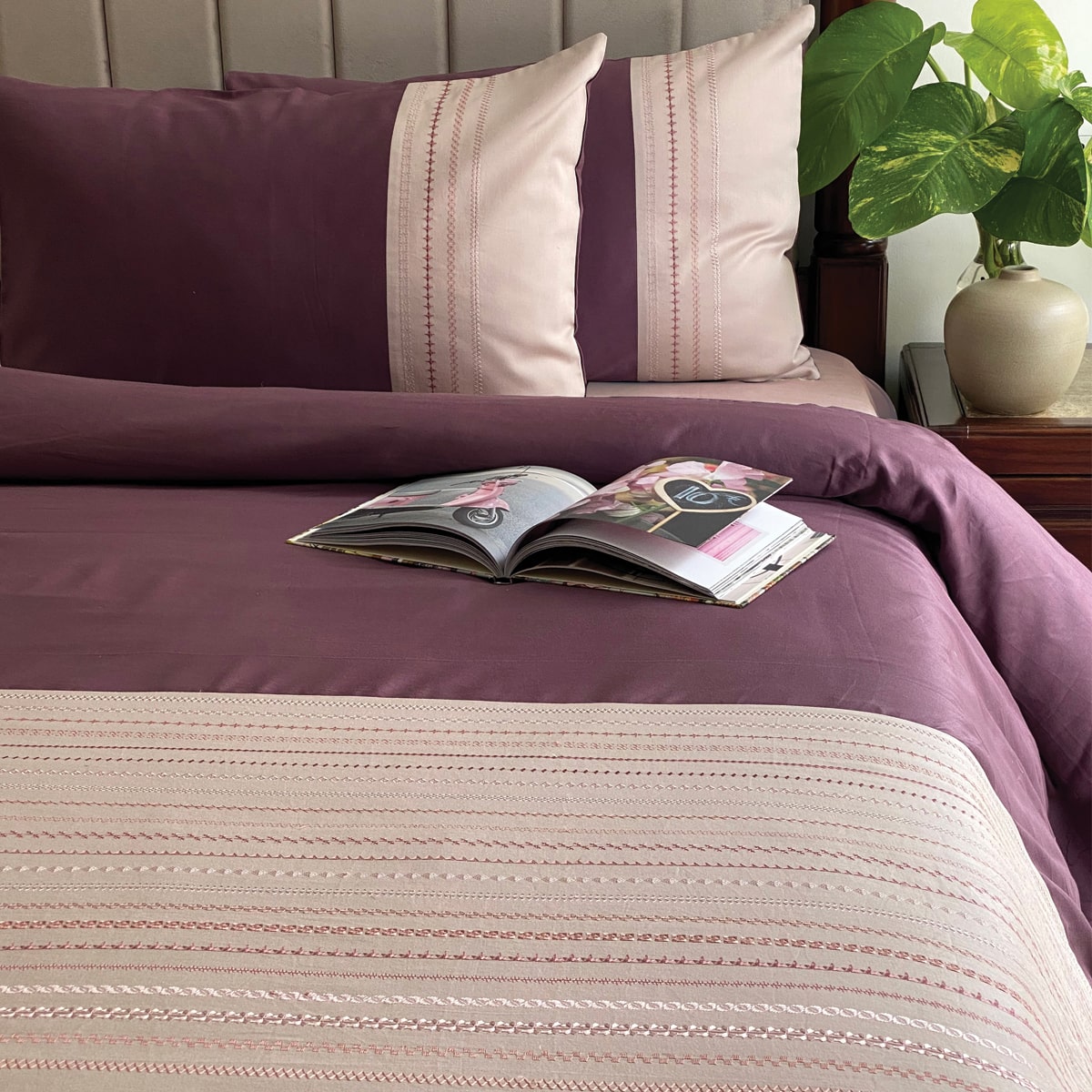 Divine Buff and mauve Mesmeric Duvet Cover Set