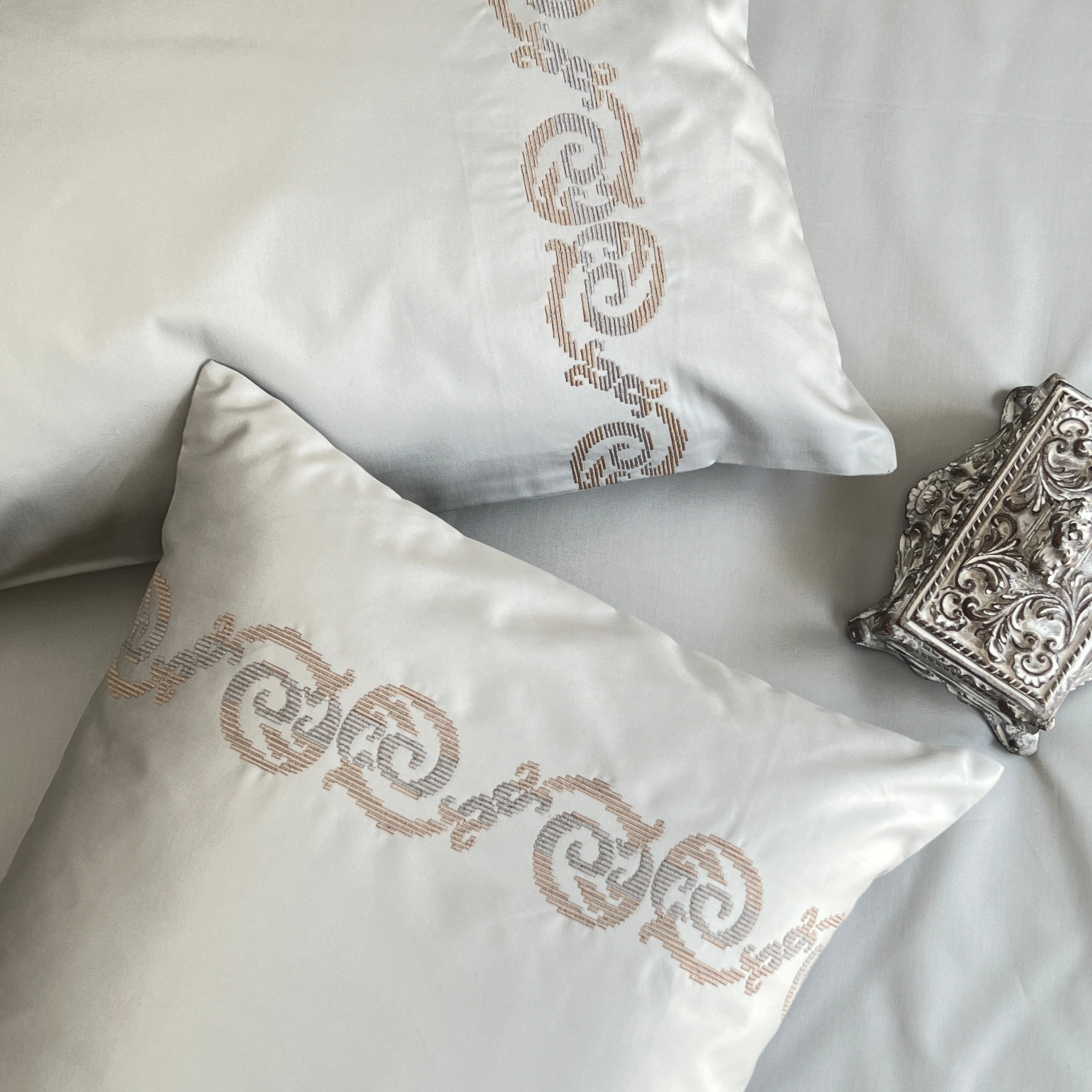 600TC Cotton Diana Pearl Grey Beyond Bedsheet Set