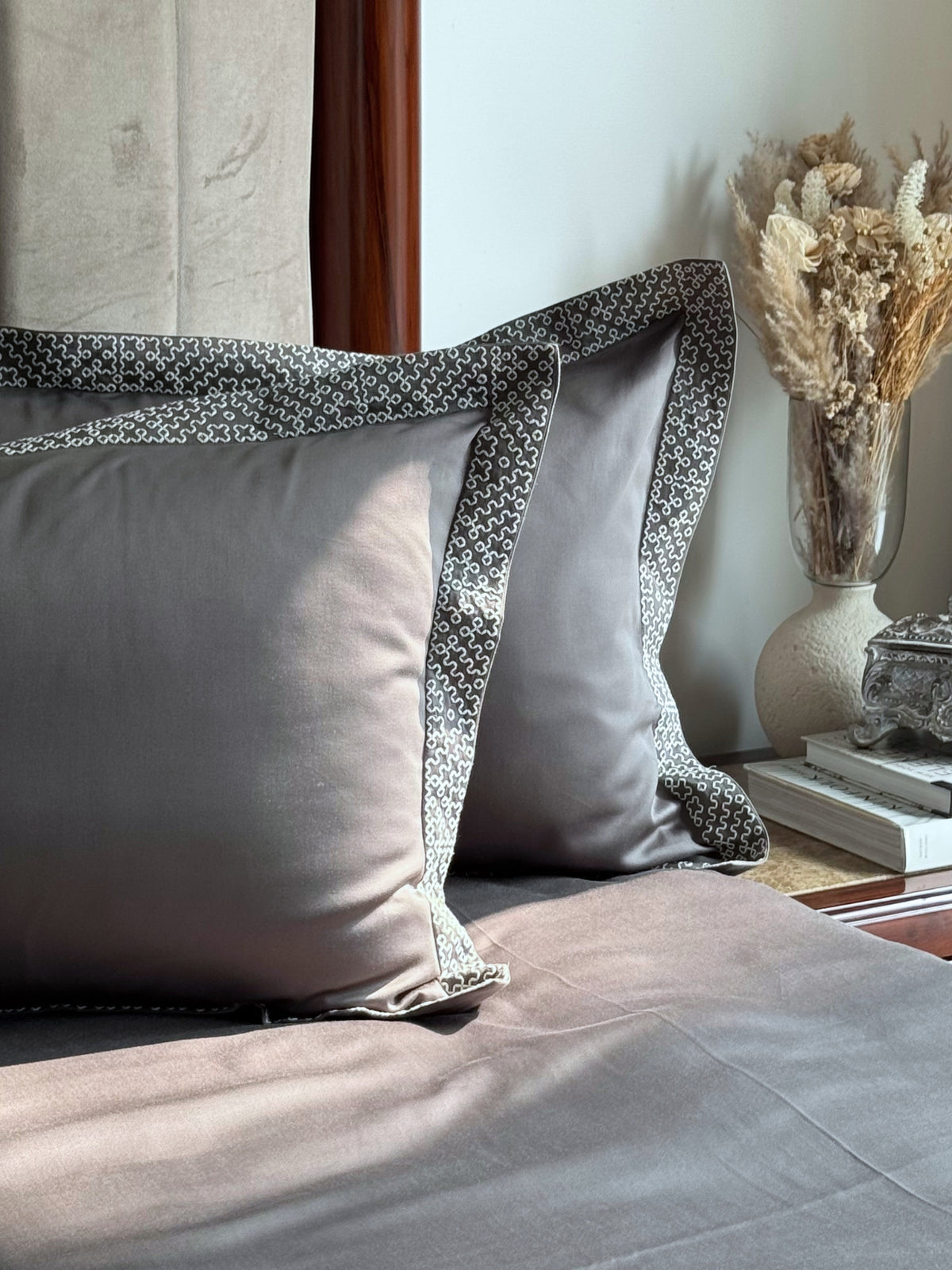 Eden Elephant Grey Bedsheet Set