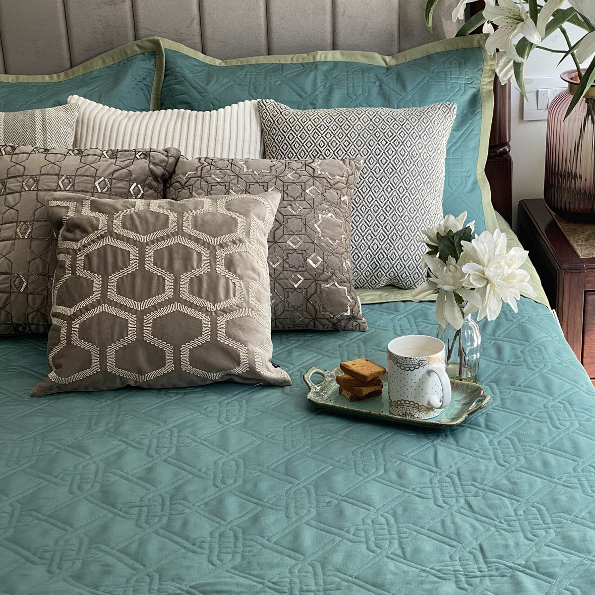 Quilted Turquoise and Lime Green Gizmo Reversible Bedspread