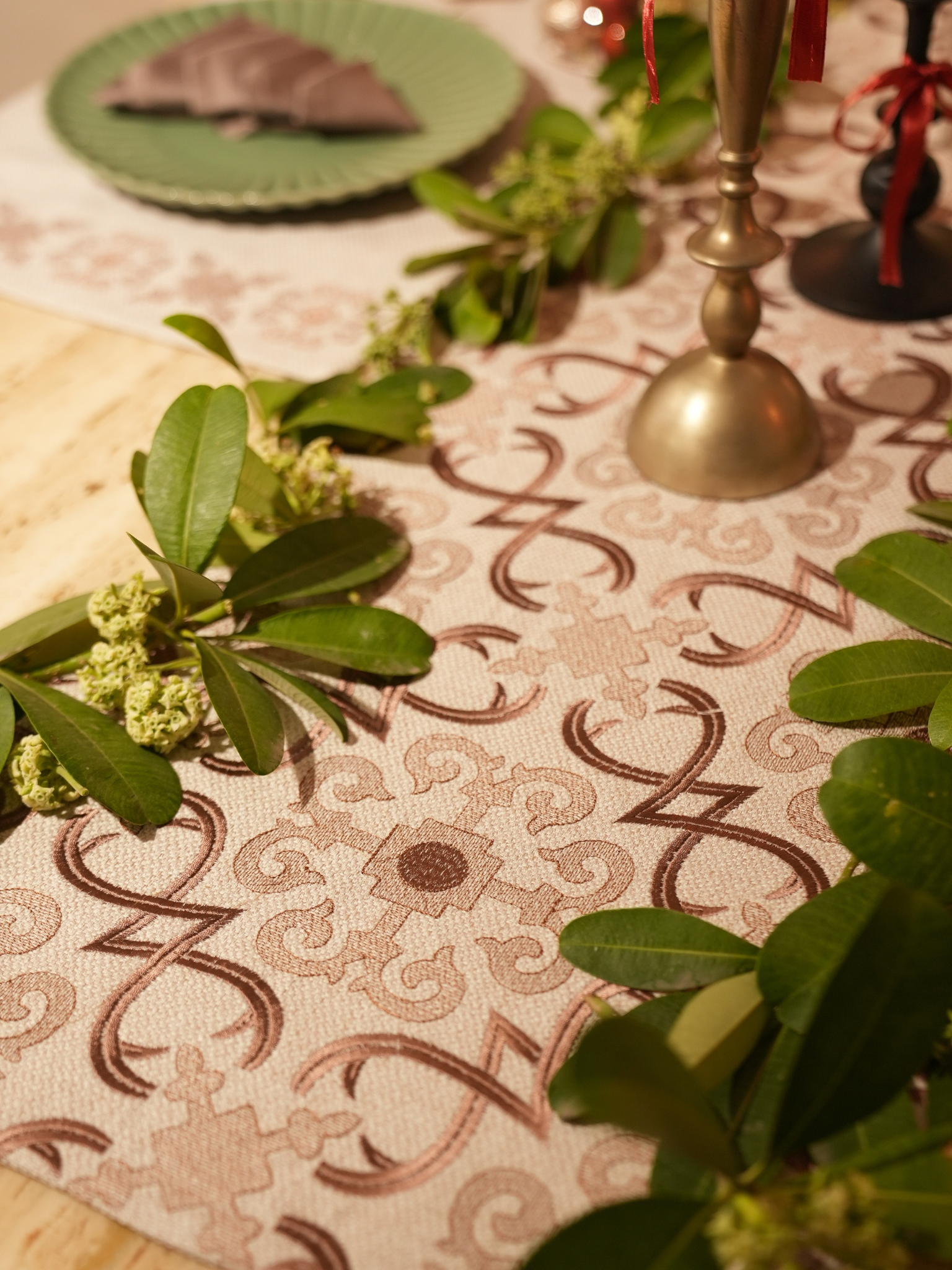 Geo Beige Table Runner