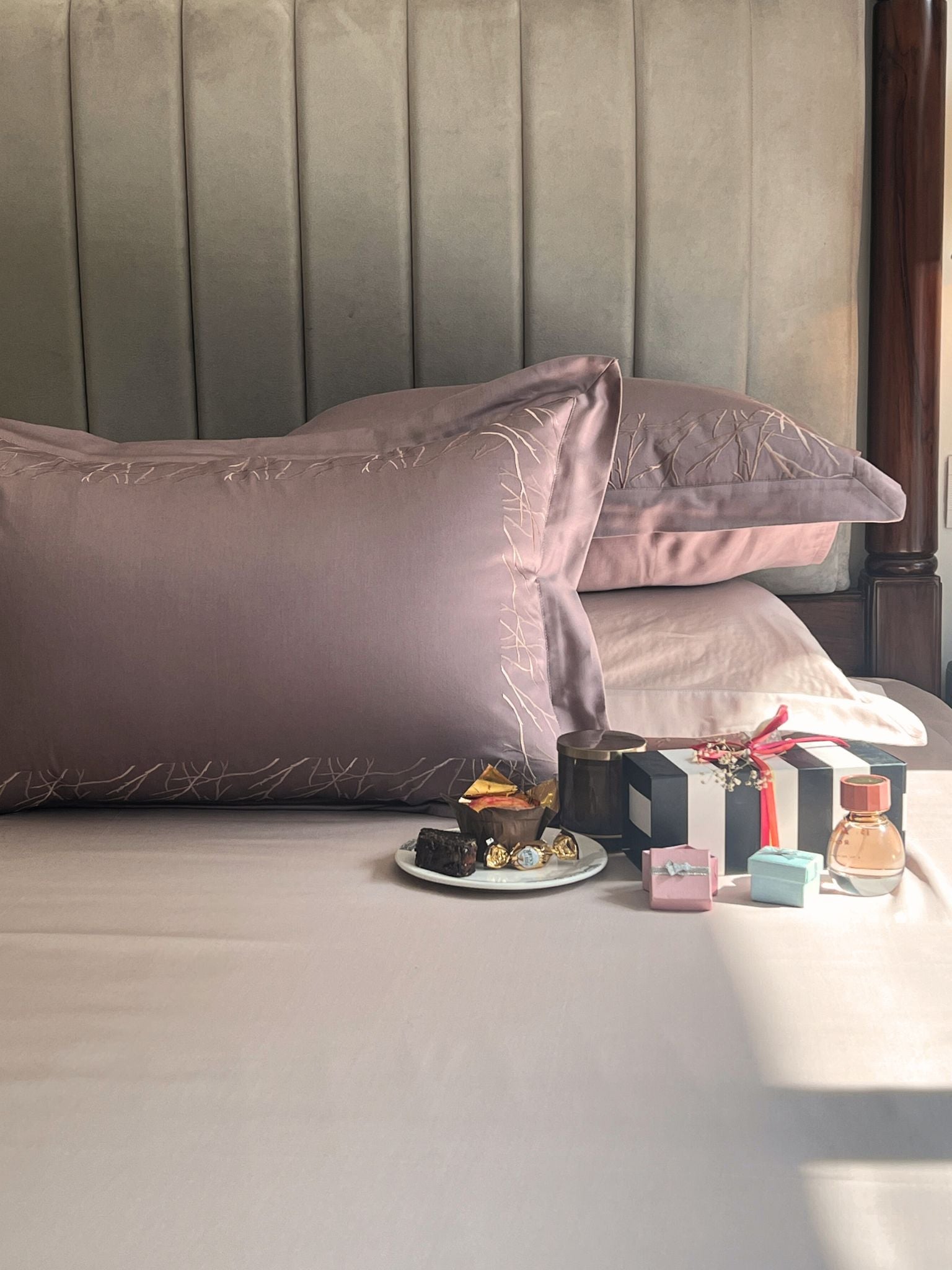 Hope Old Rose Buff Desire Cotton Bedsheet Set (5 PC Set)