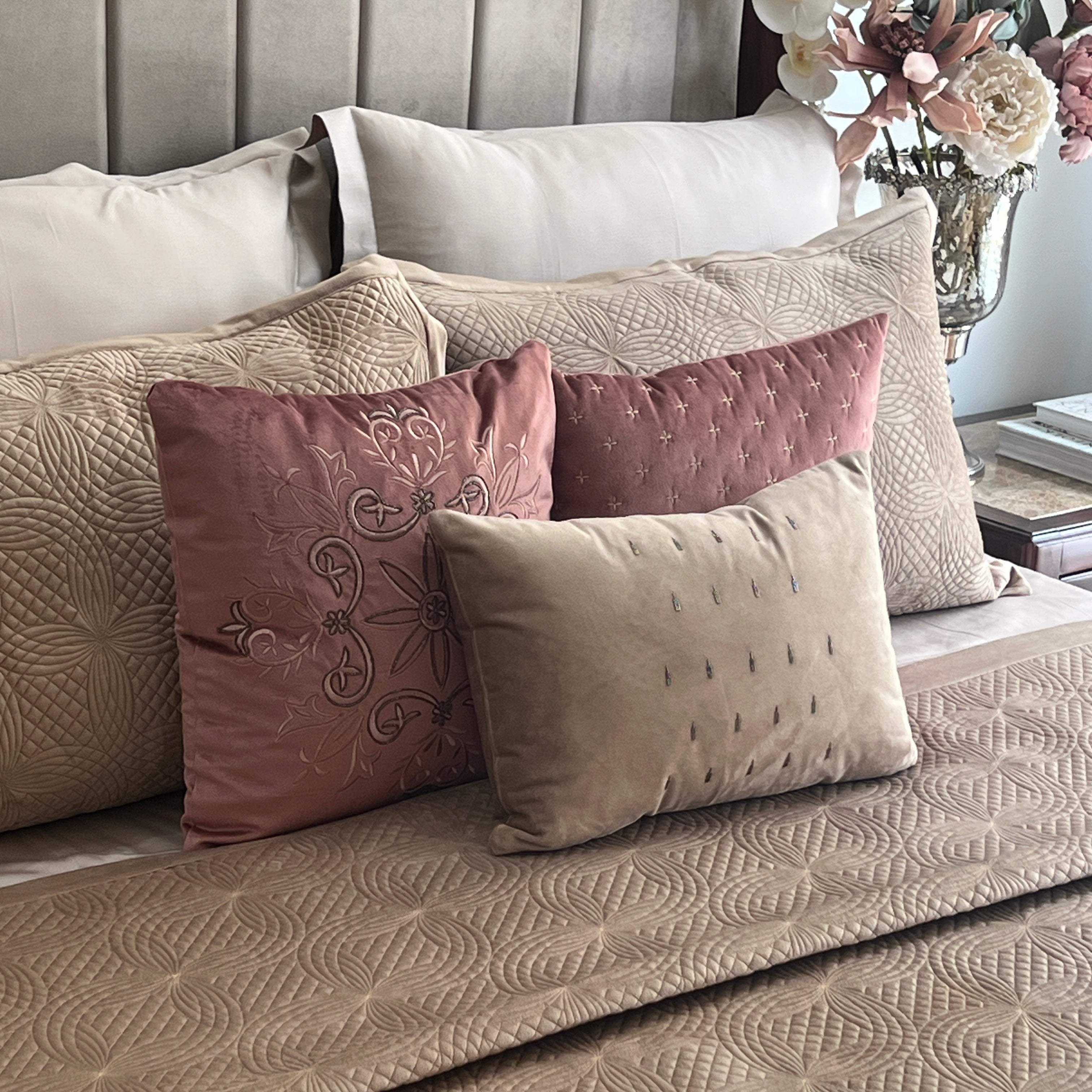 Lindo Champagne Gold Velvet Trousseau Set (10 PC Set)