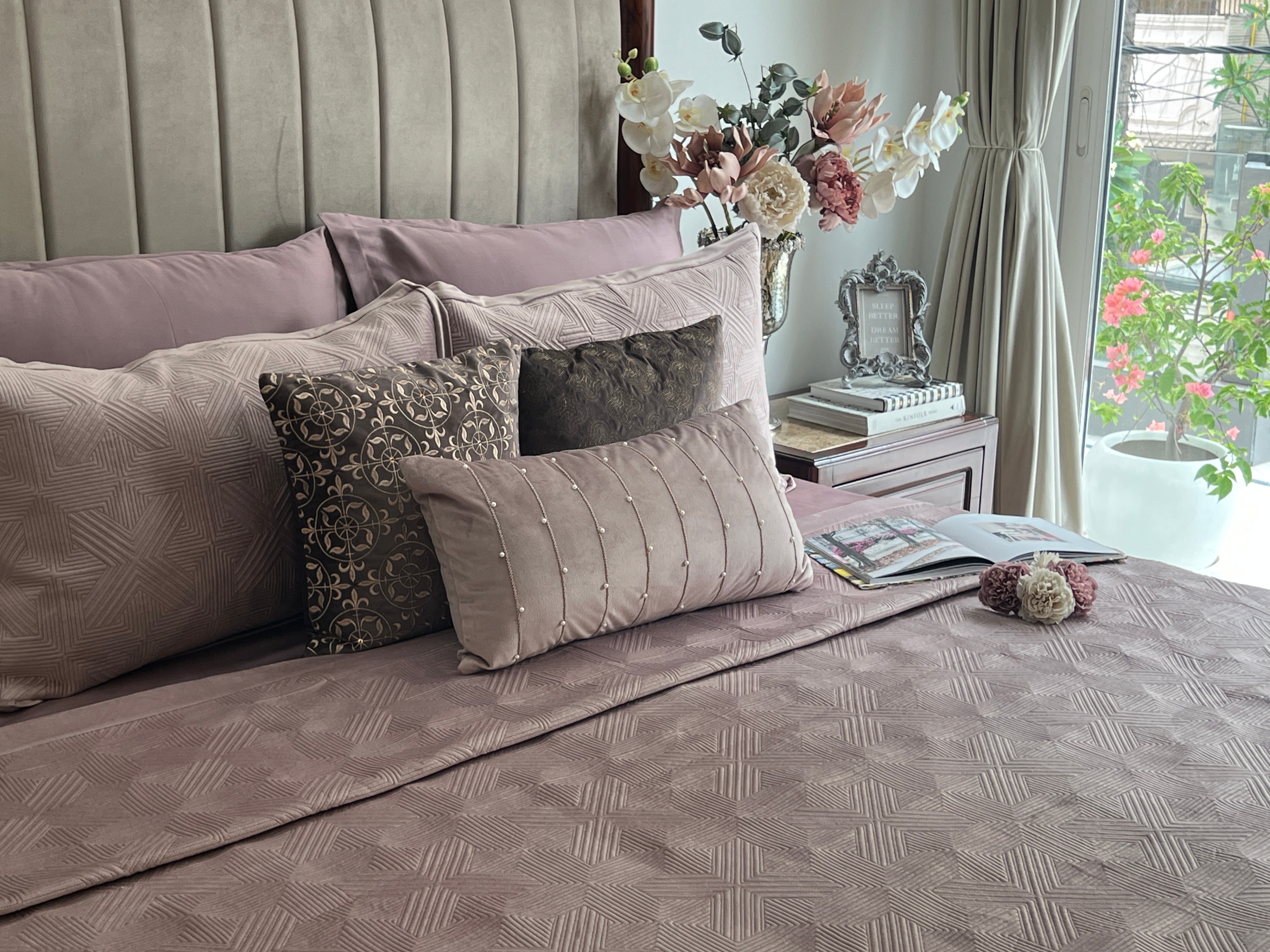 Bonito Onion Pink Velvet Trousseau Set (10 PC Set)
