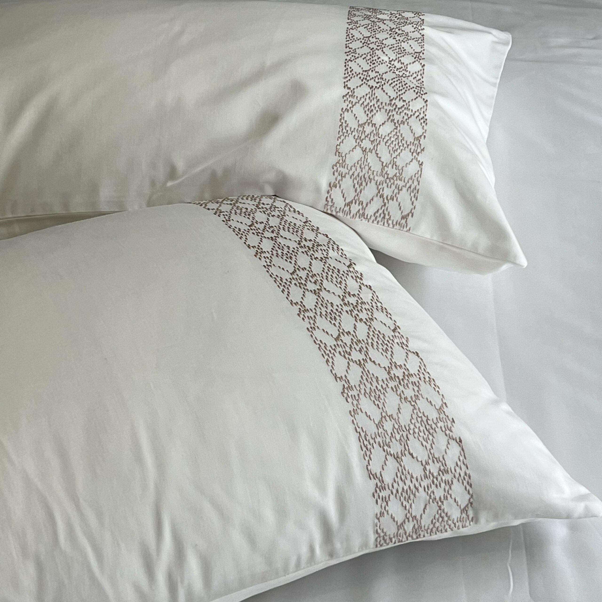 Trinket White Pillow Covers (Set of 2)