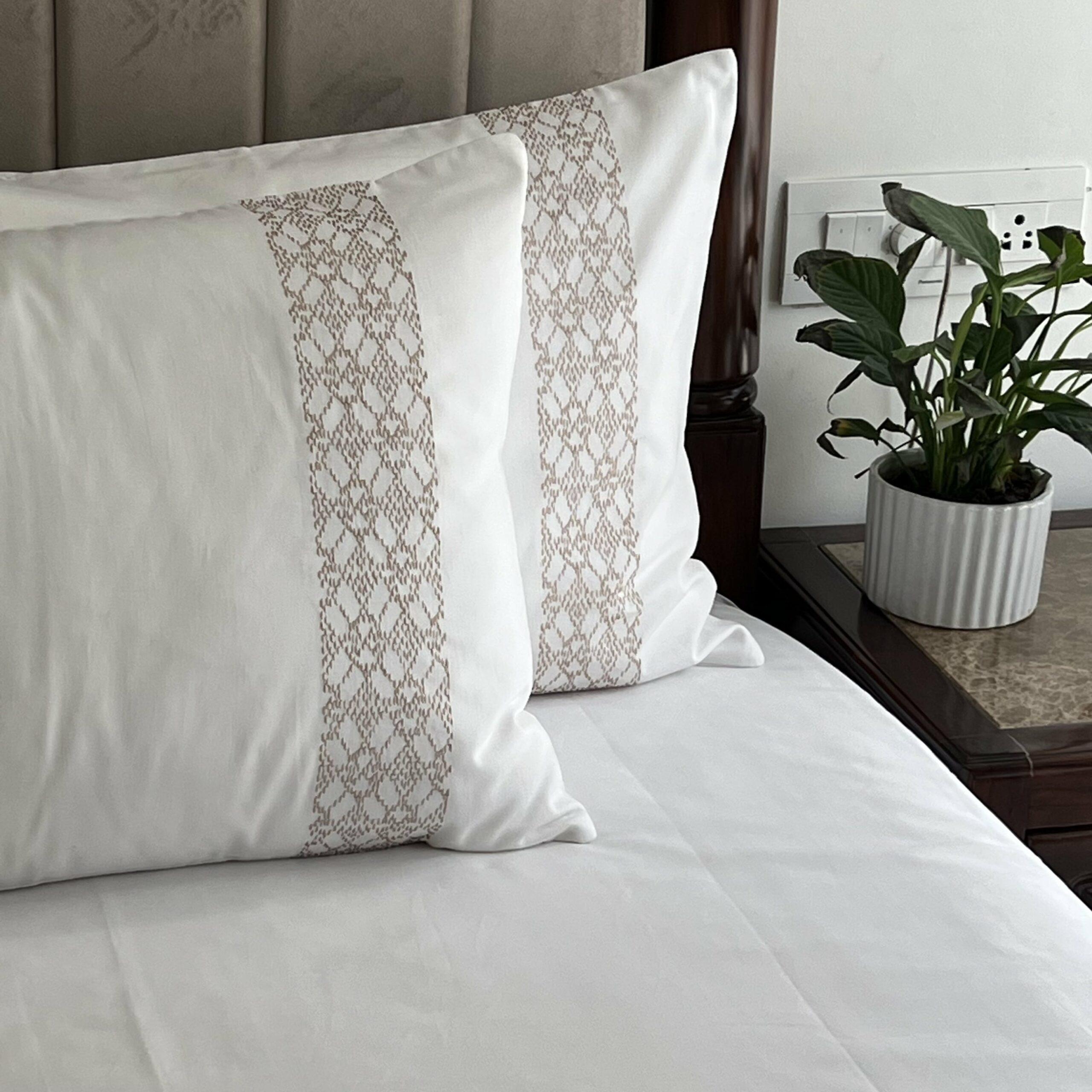 Trinket White Pillow Covers (Set of 2)