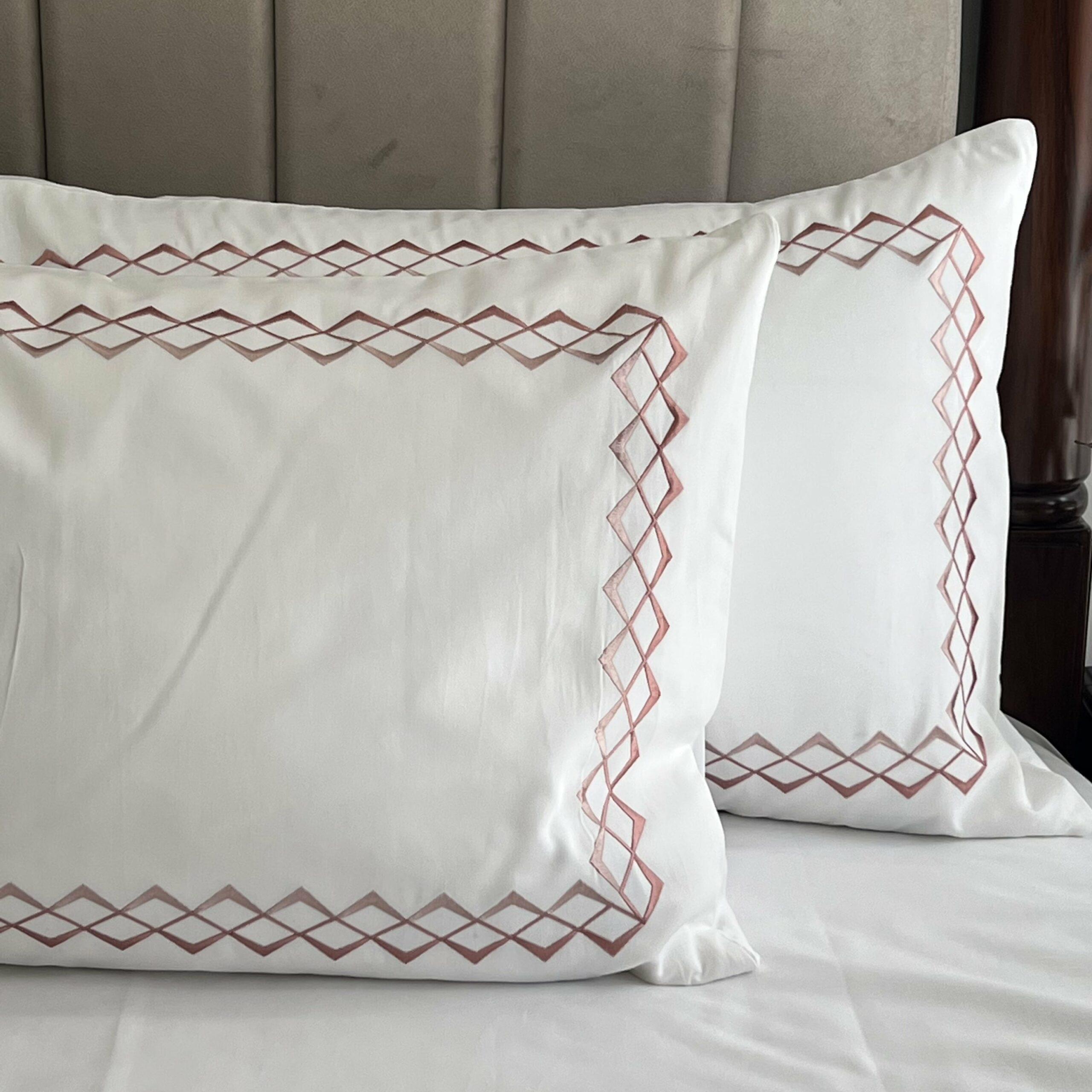 Cube Sadyaska Whites Bedsheet