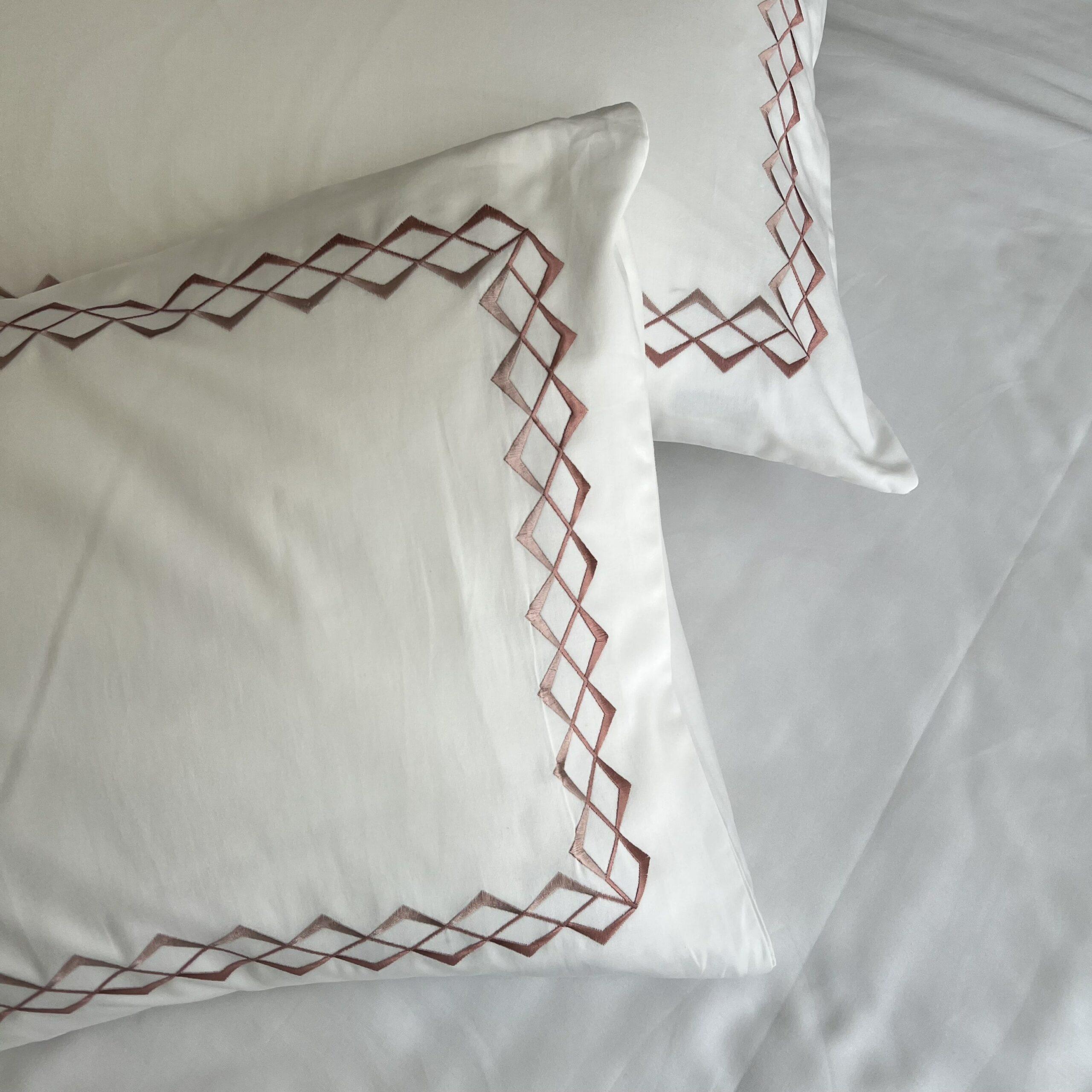 Cube Sadyaska Whites Bedsheet