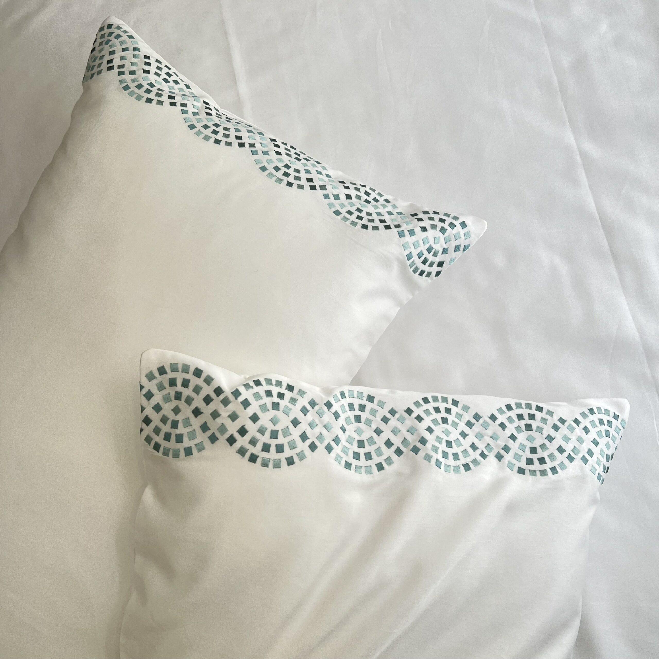 Curl White Pillow Covers (Set of 2)