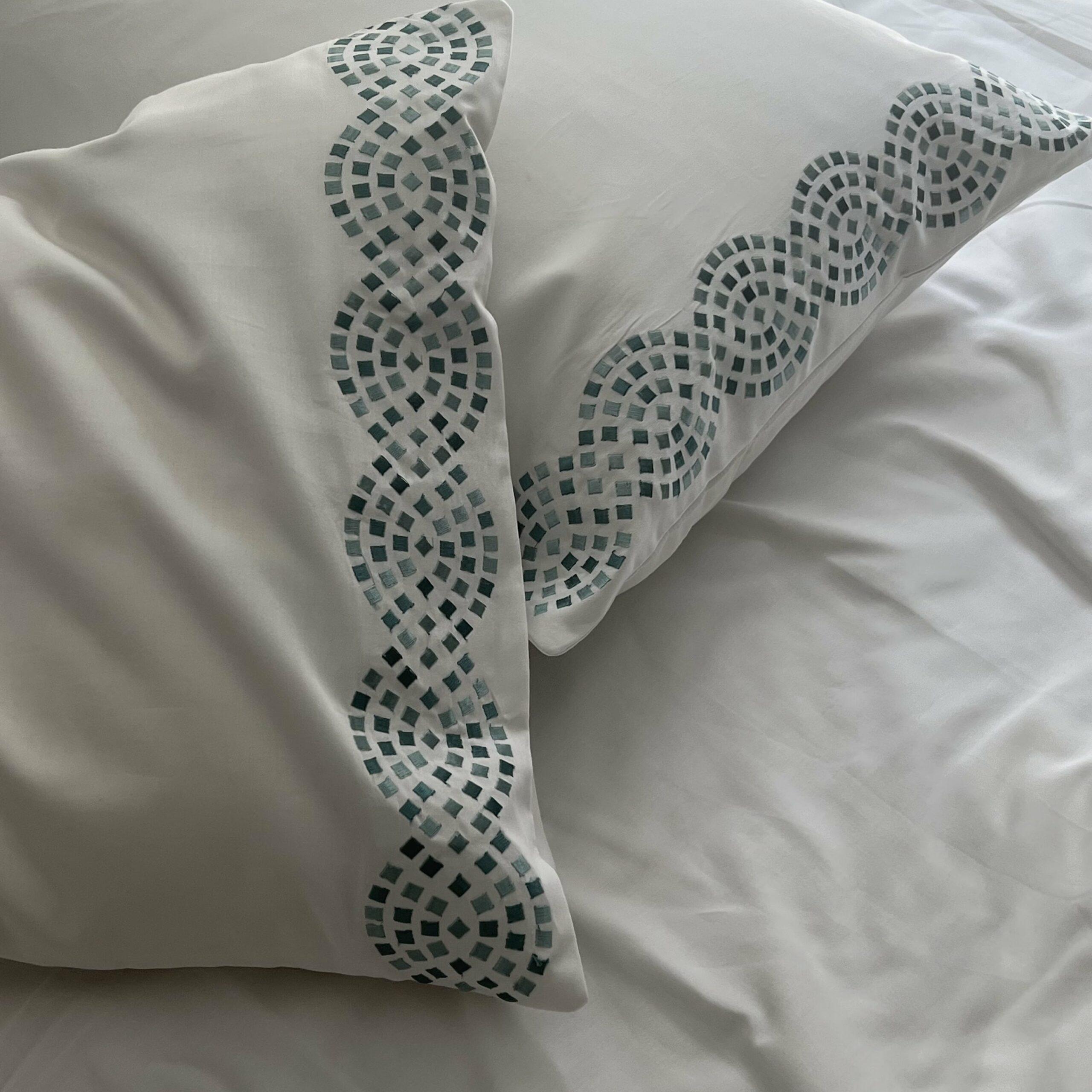 Curl White Pillow Covers (Set of 2)