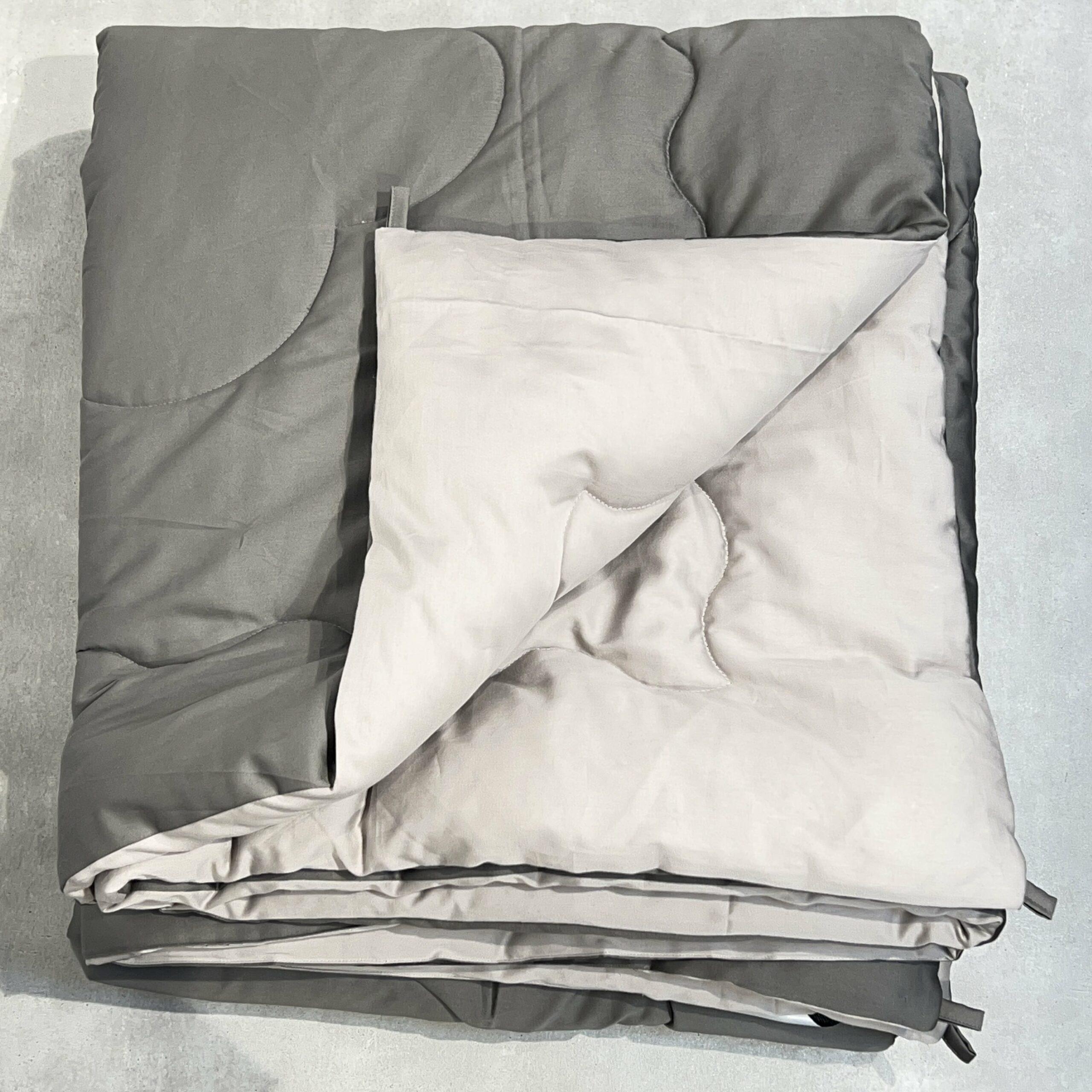 Elephant Grey and Silver 300TC Cotton Reversible Downfill Quilt