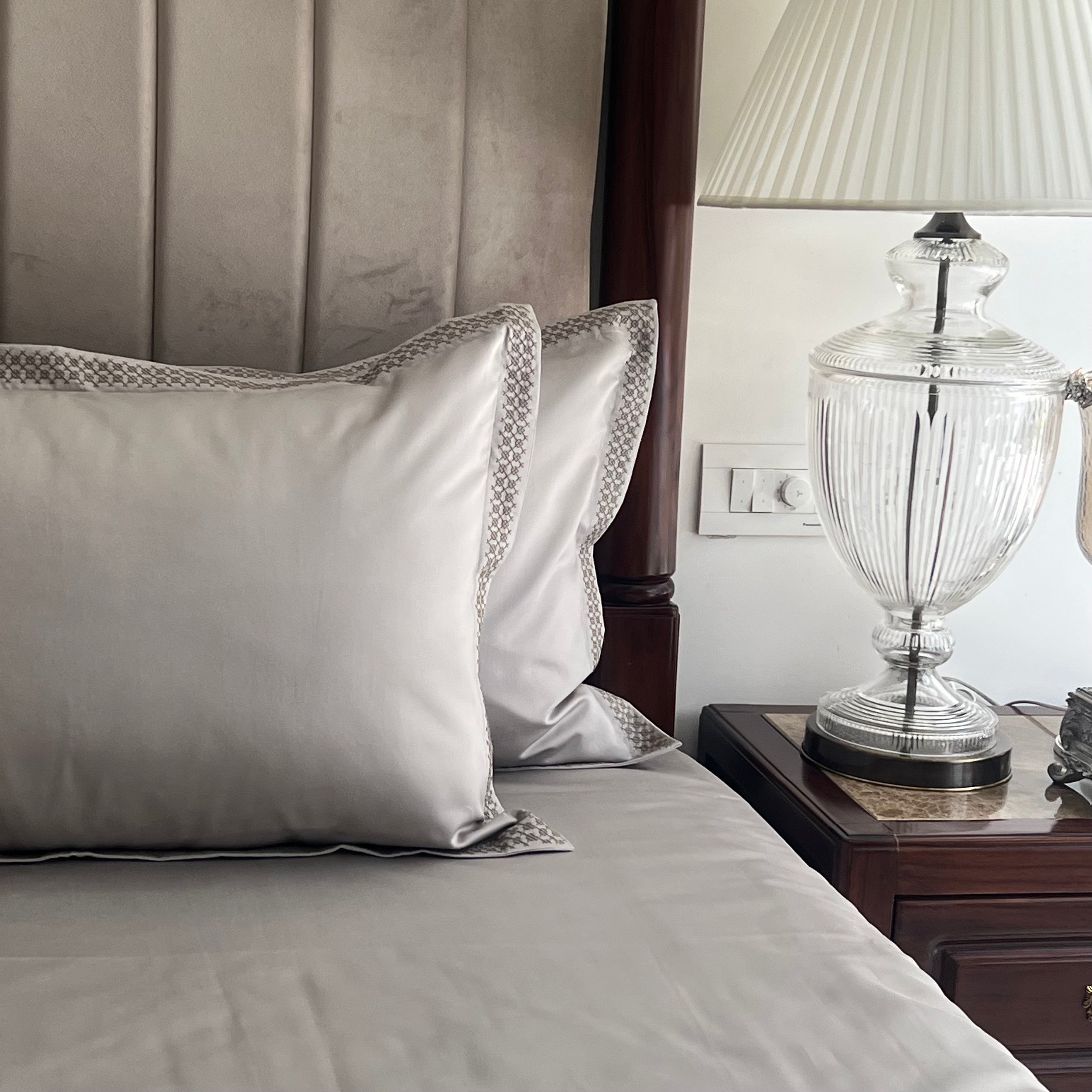 600TC Cotton Crossway Ash Beyond Bedsheet Set