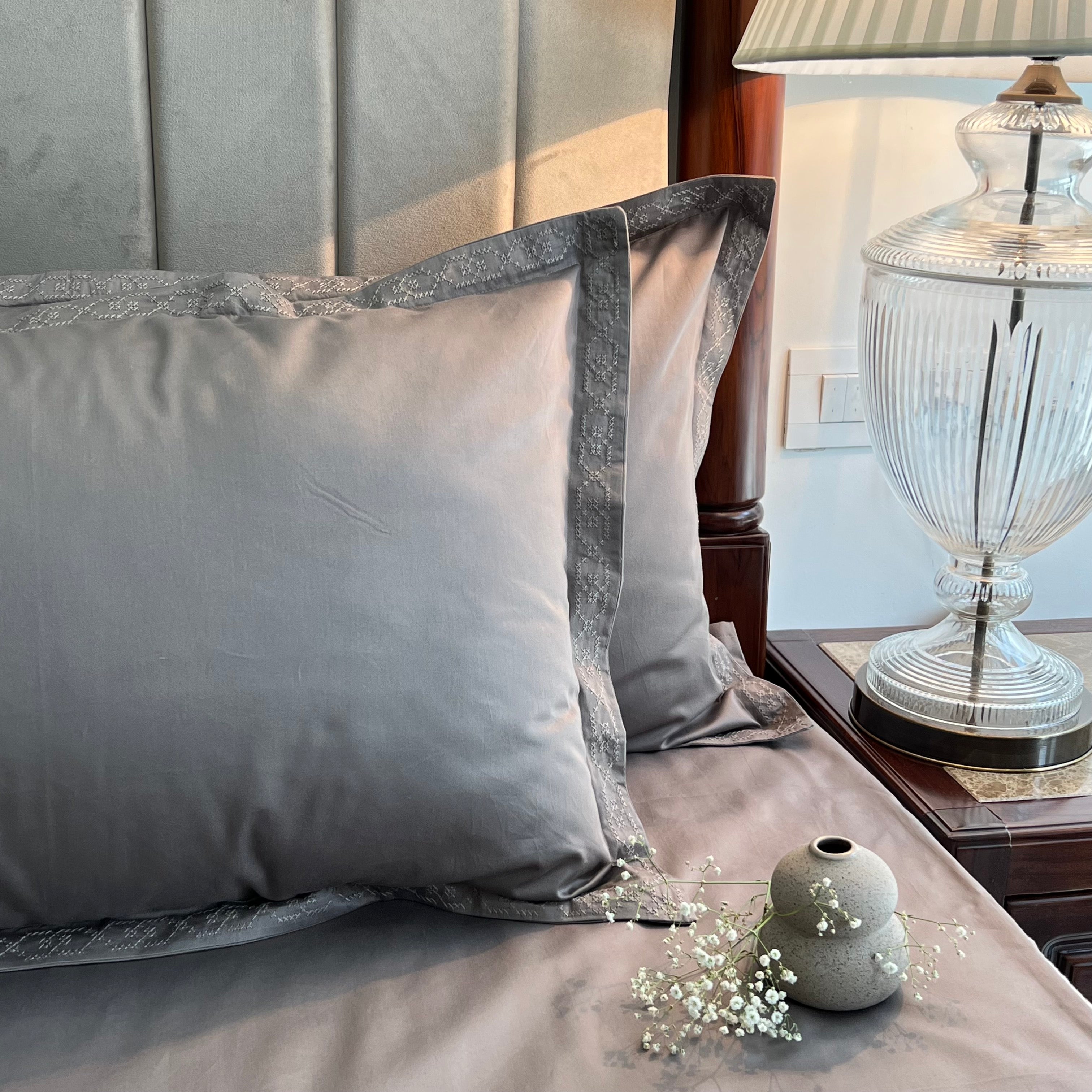 600TC Cotton Infinity Oyster Grey Beyond Bedsheet Set