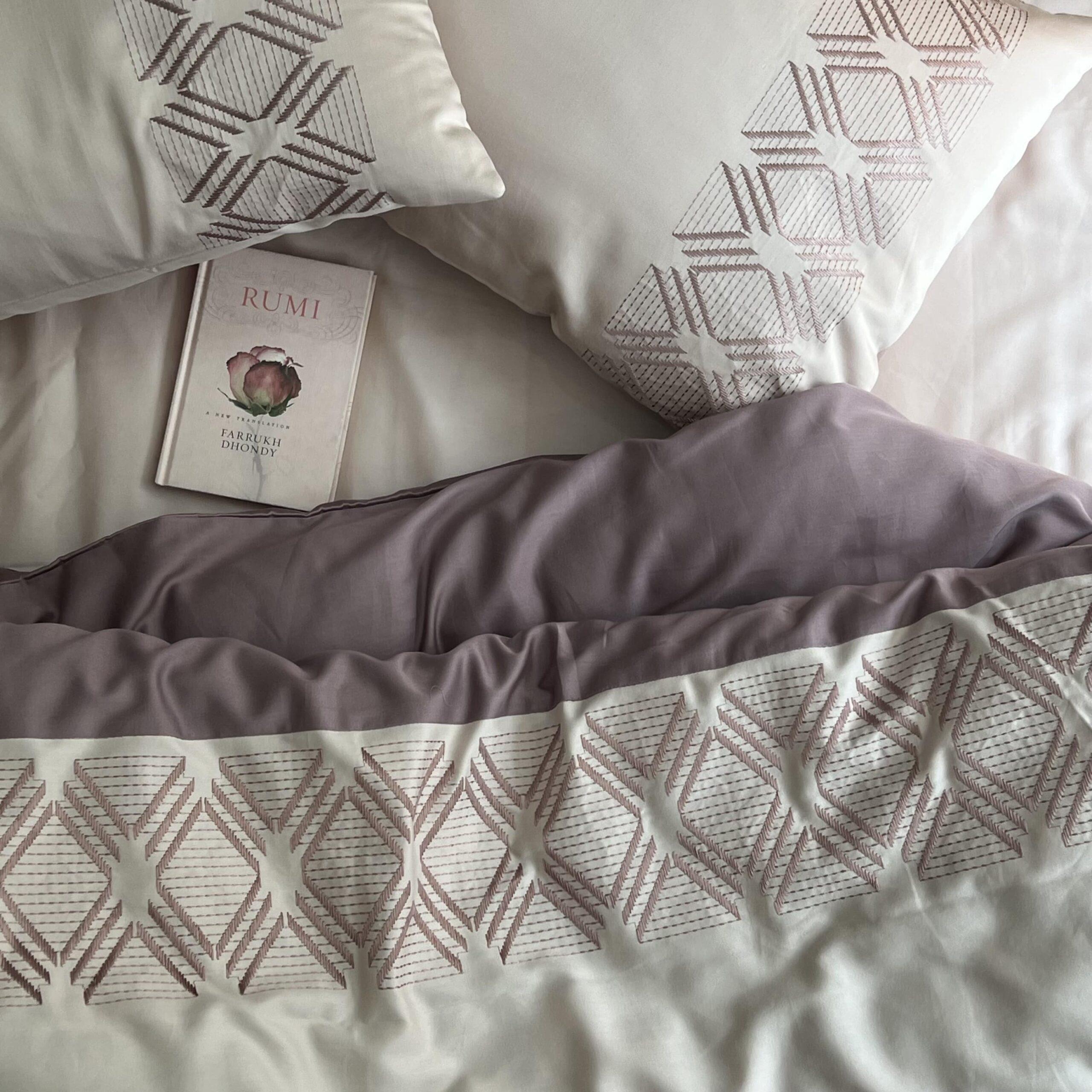 Vintage Buff Old Rose Dreams Duvet Cover Set