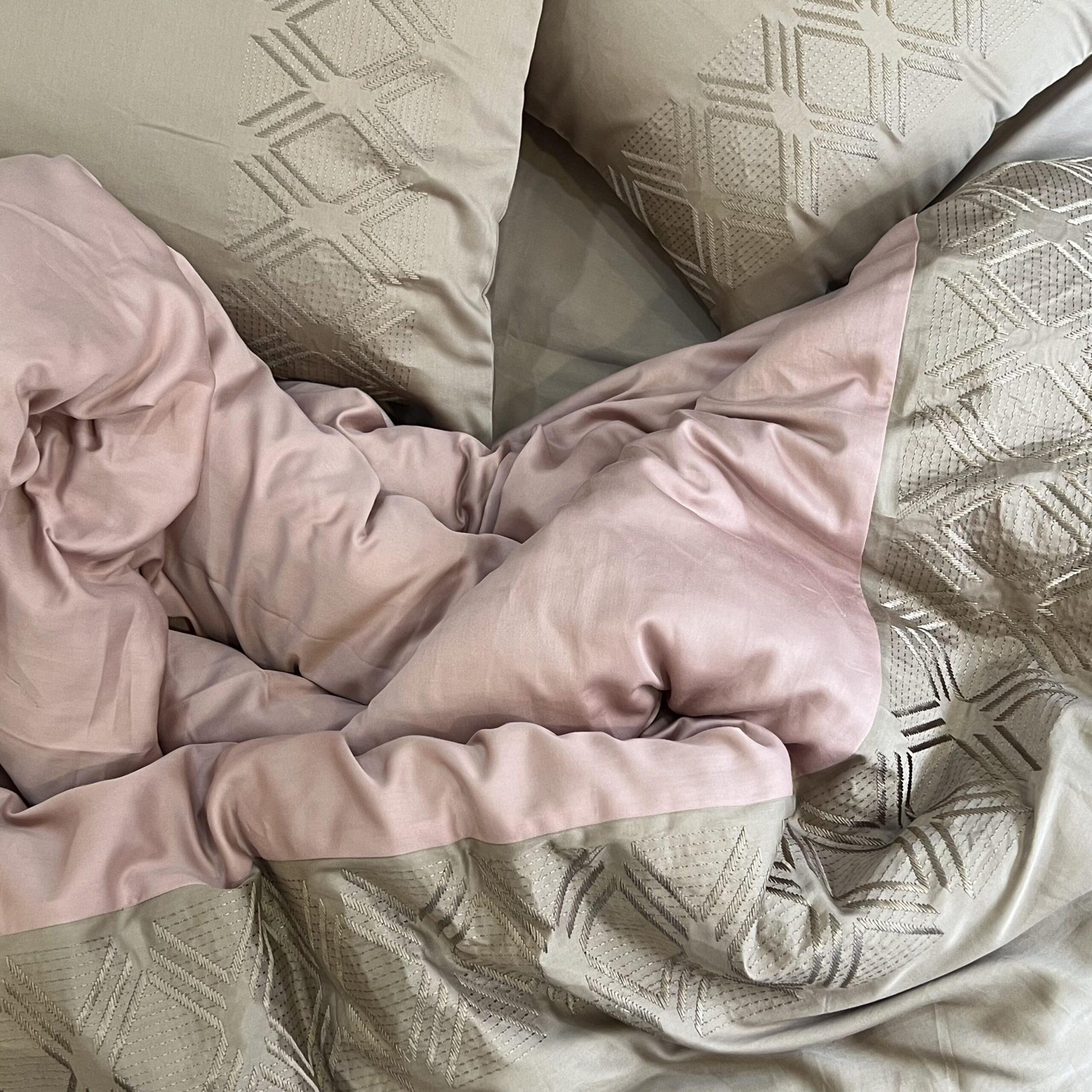 Vintage Sand Rose Dreams Duvet Cover Set