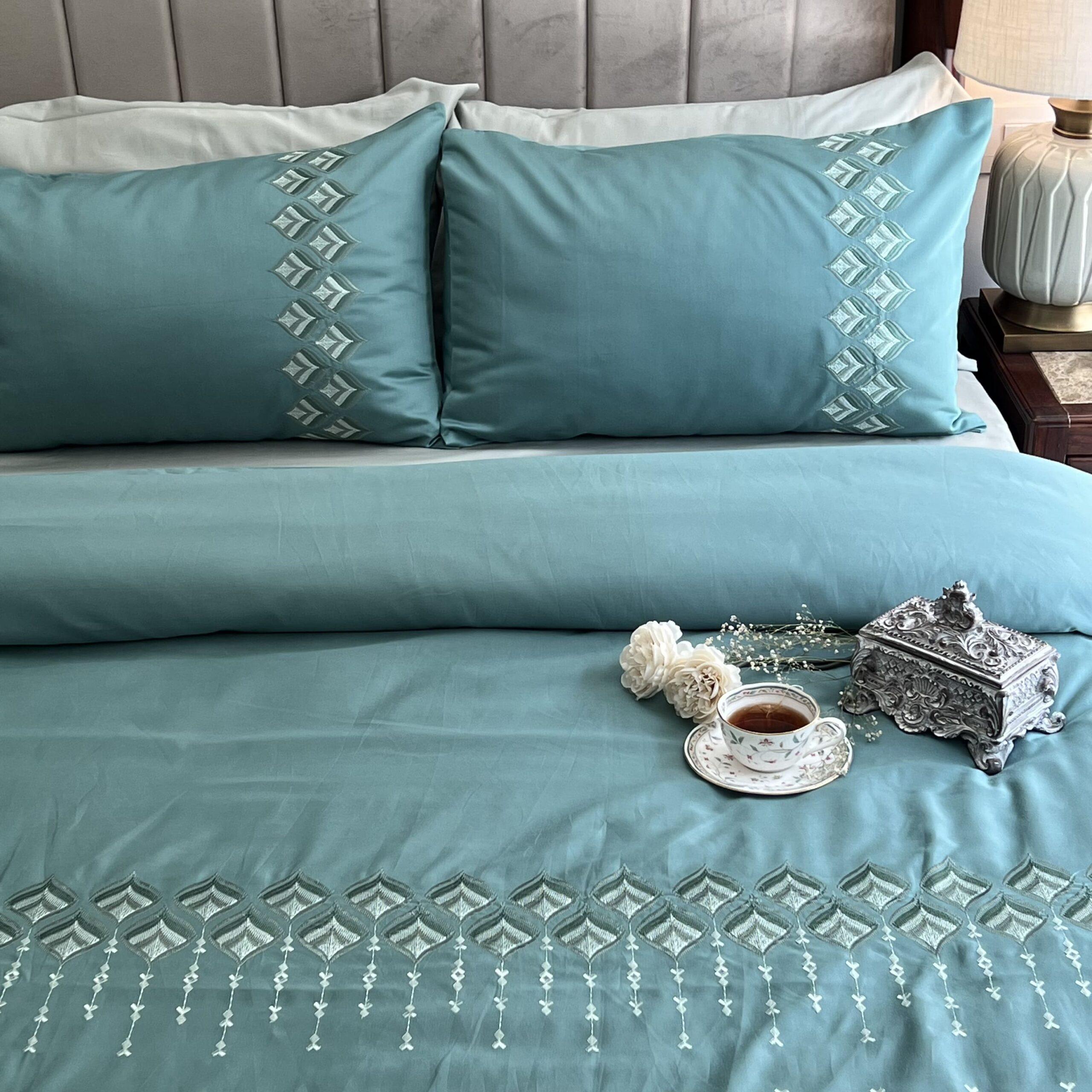 Leaflet Turquoise Syona Duvet Cover Set
