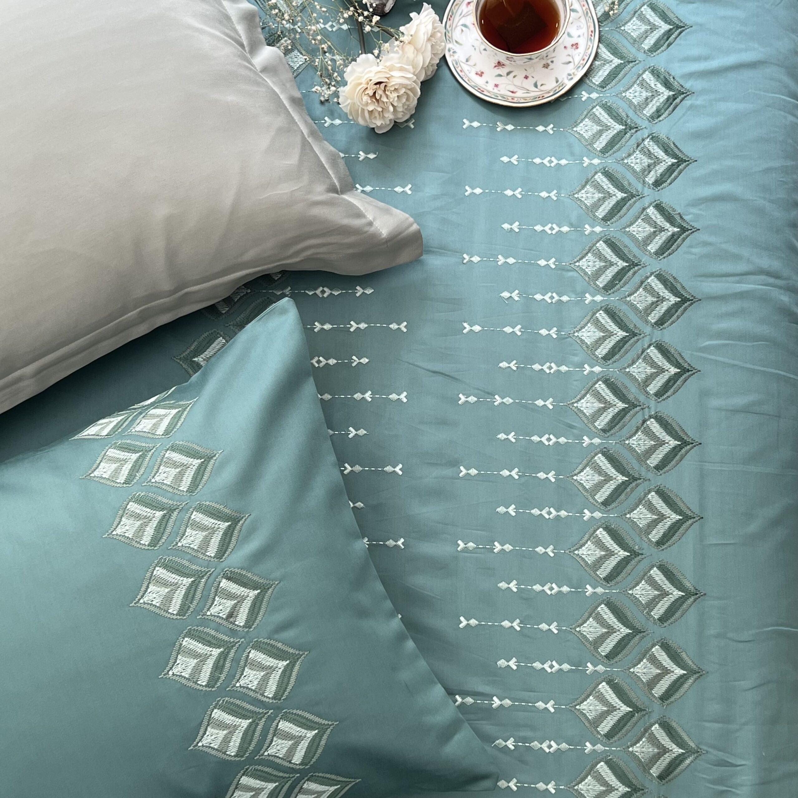 Leaflet Turquoise Syona Duvet Cover Set