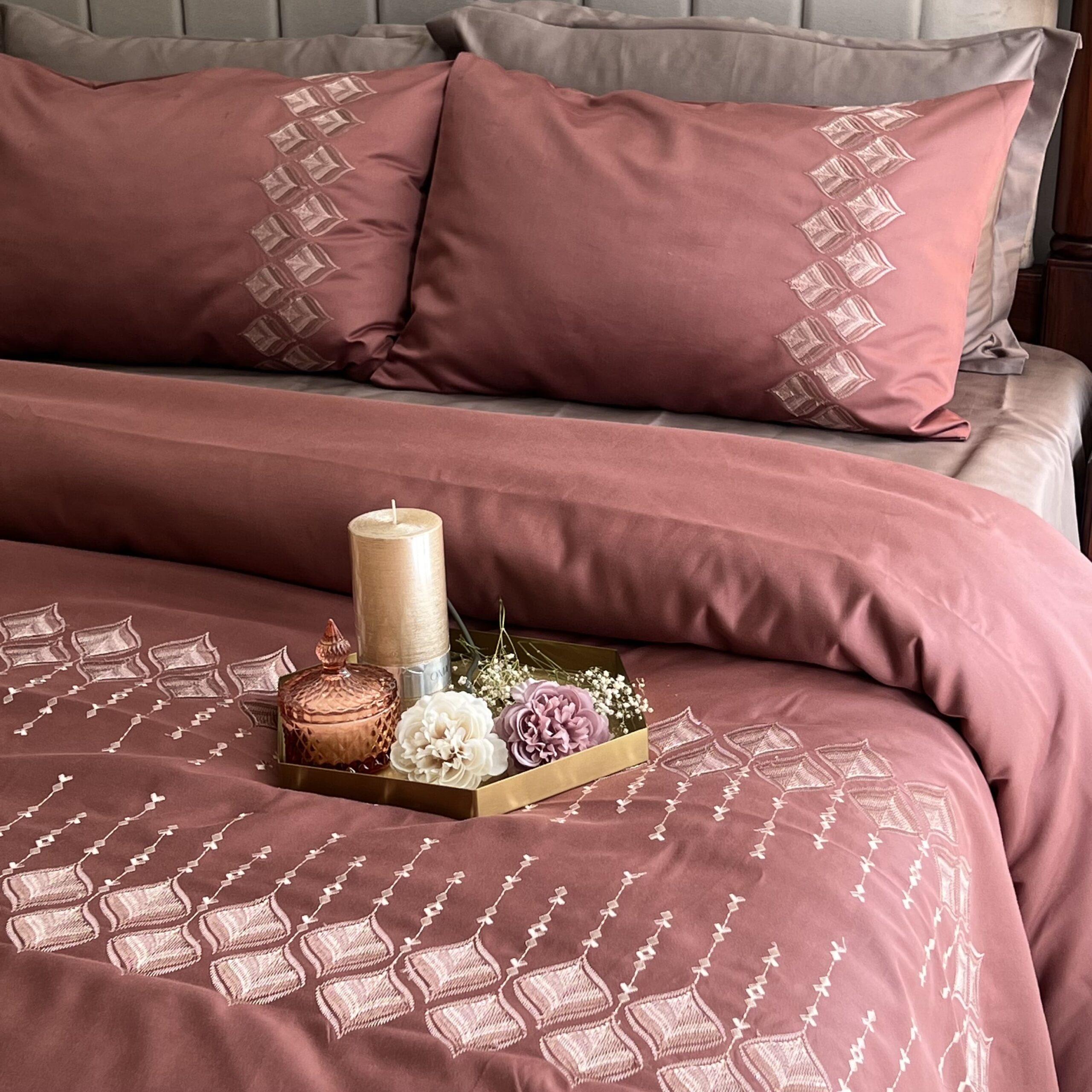 Leaflet Blush Syona Duvet Cover Set