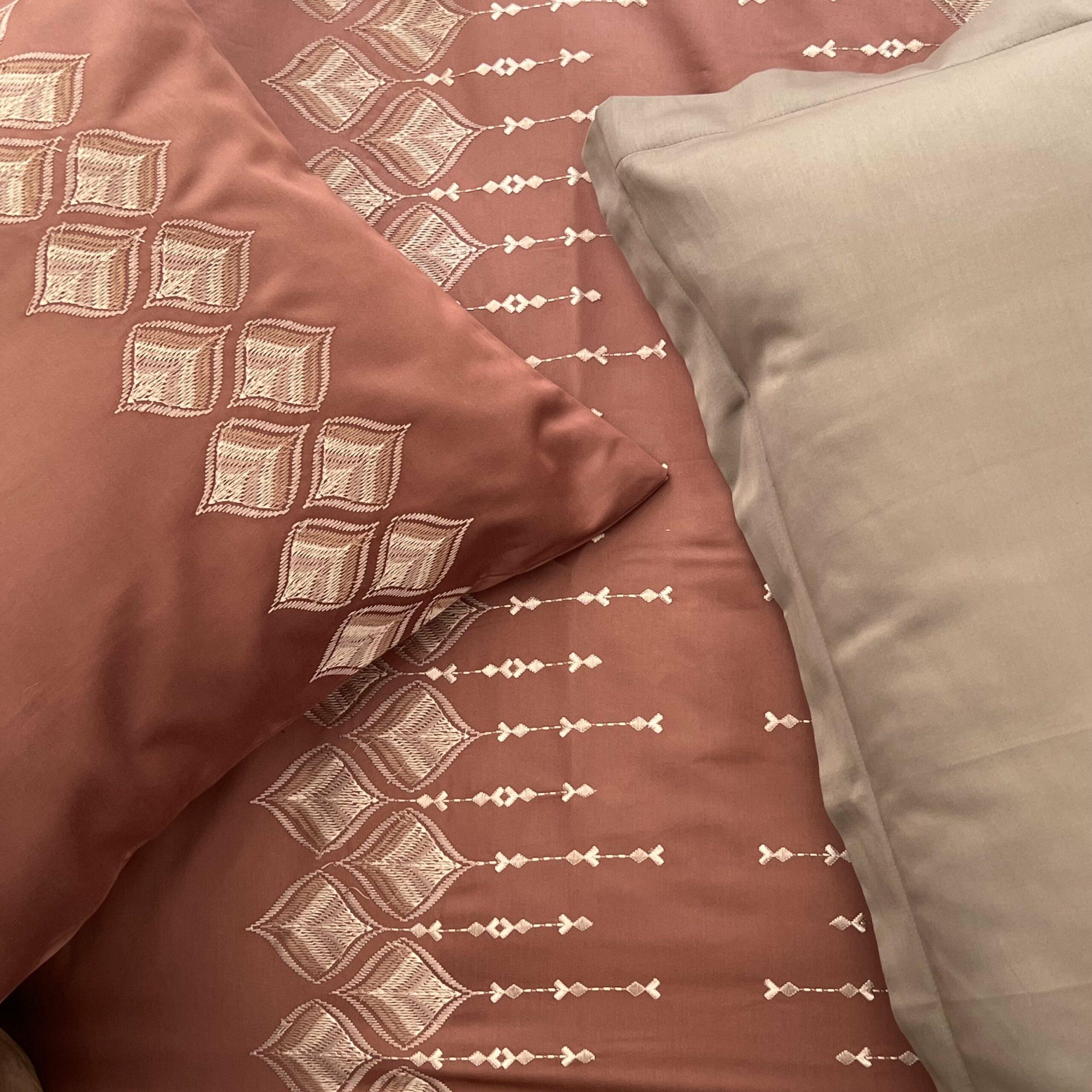 Leaflet Blush Syona Duvet Cover