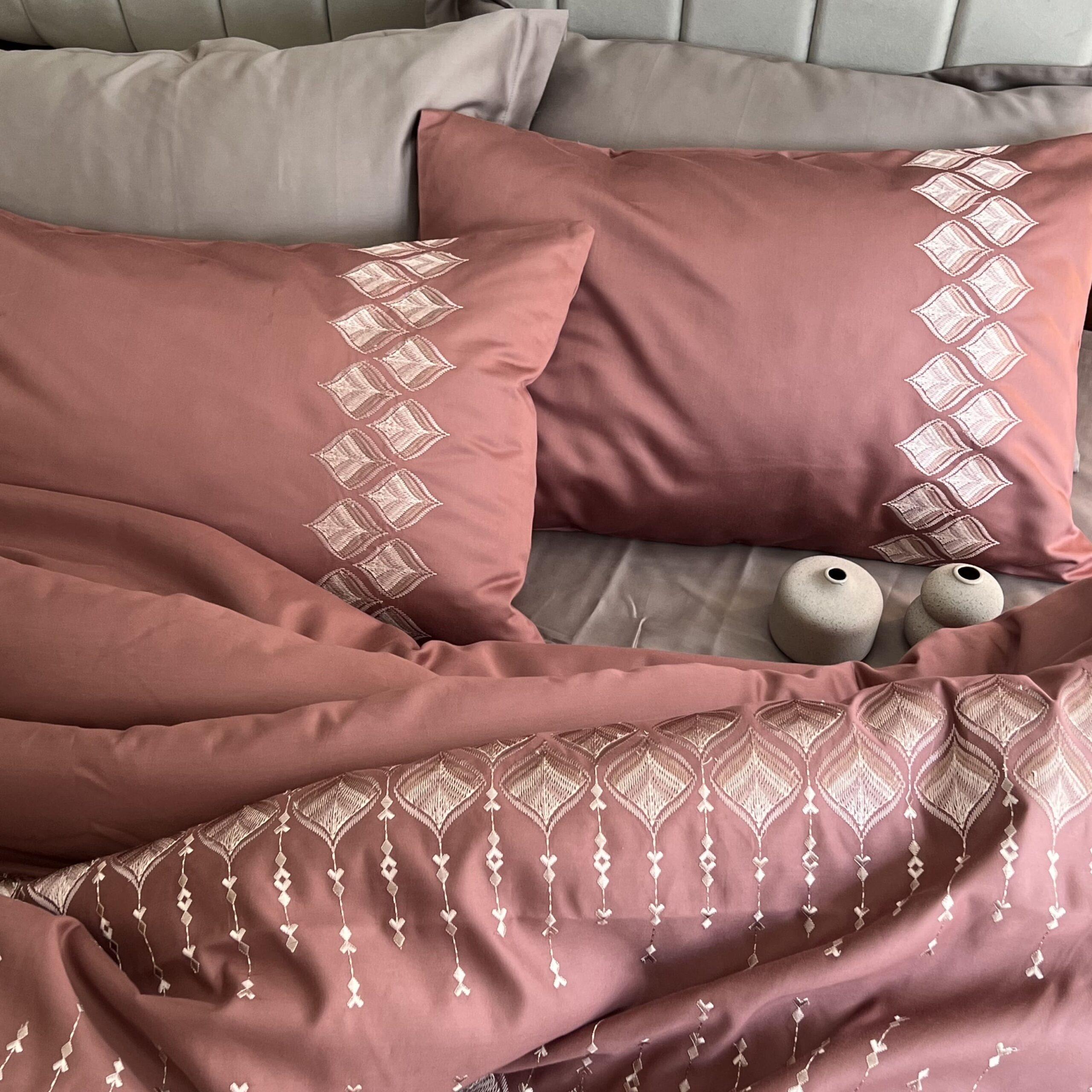 Leaflet Blush Syona Duvet Cover