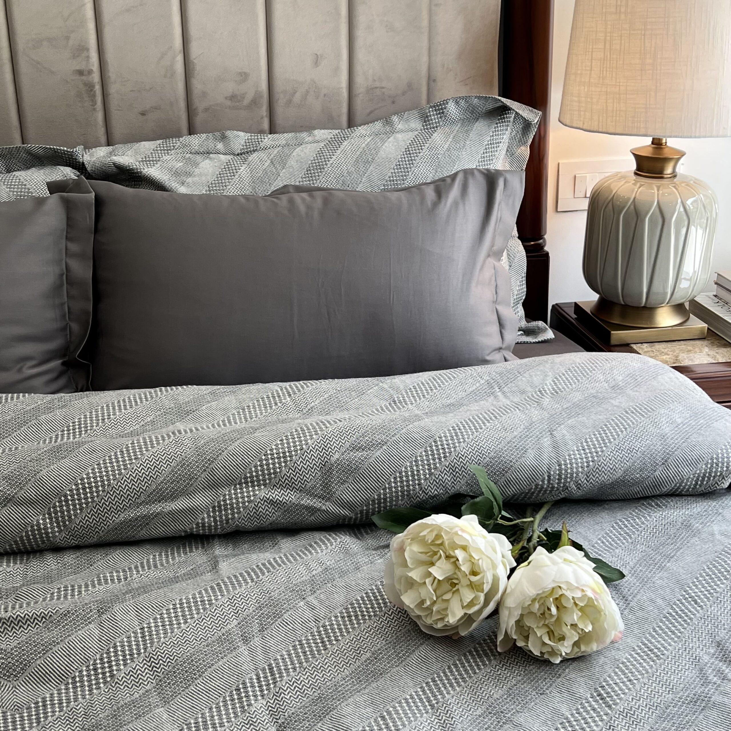 Pointed Twill Grey Woven Duvet Cover Set