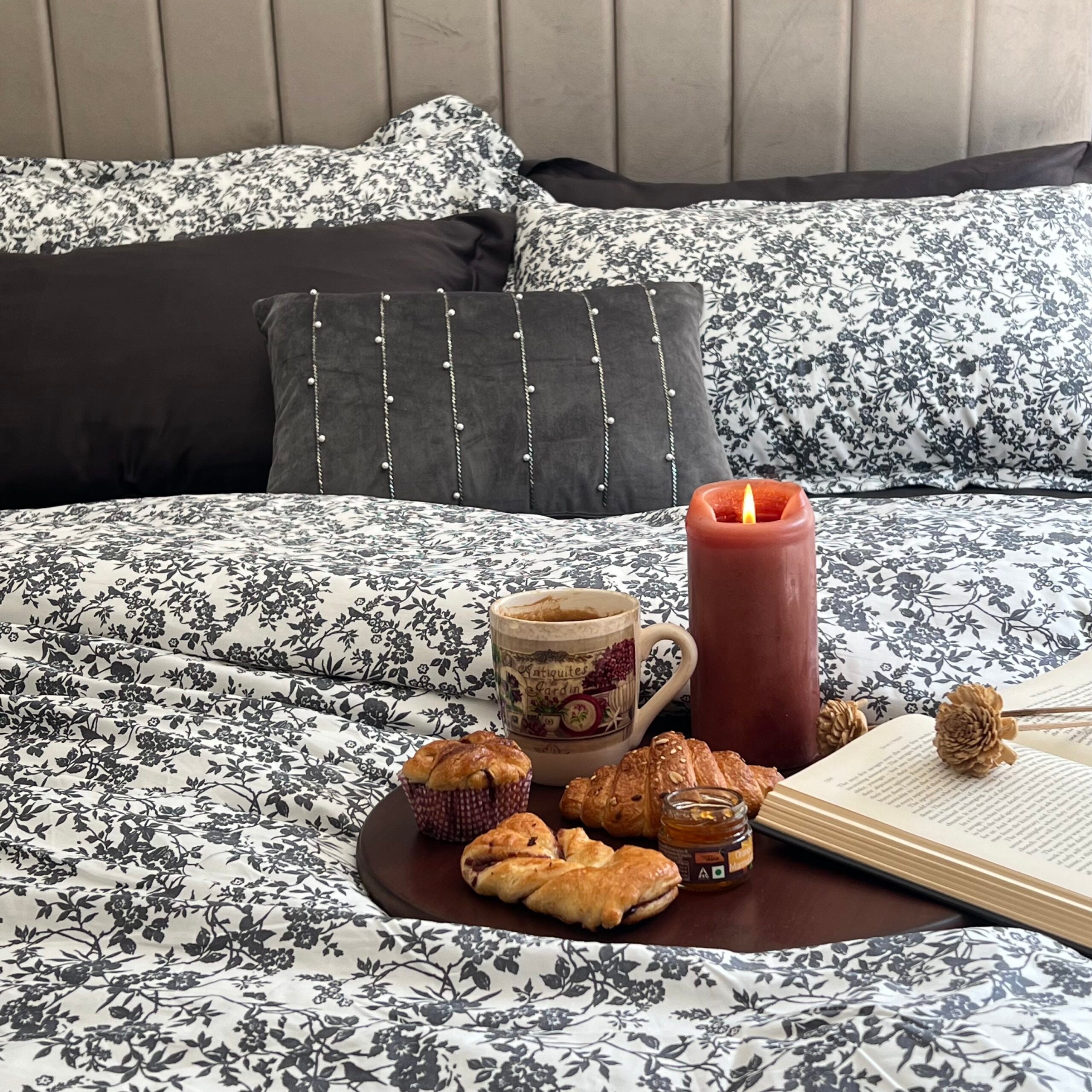 Black Rose Printed Cotton Duvet Cover