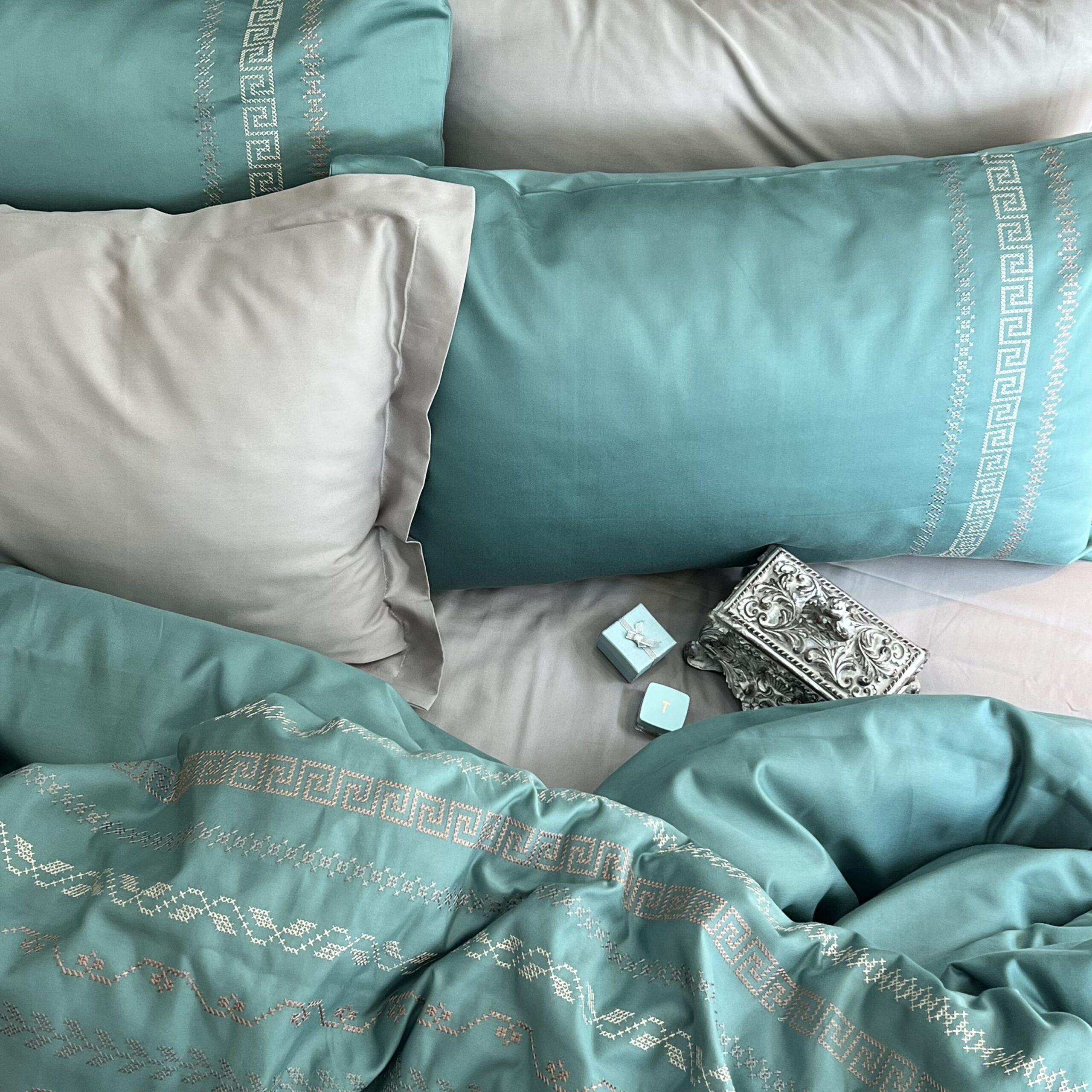 Lucas Turquoise Syona Duvet Cover