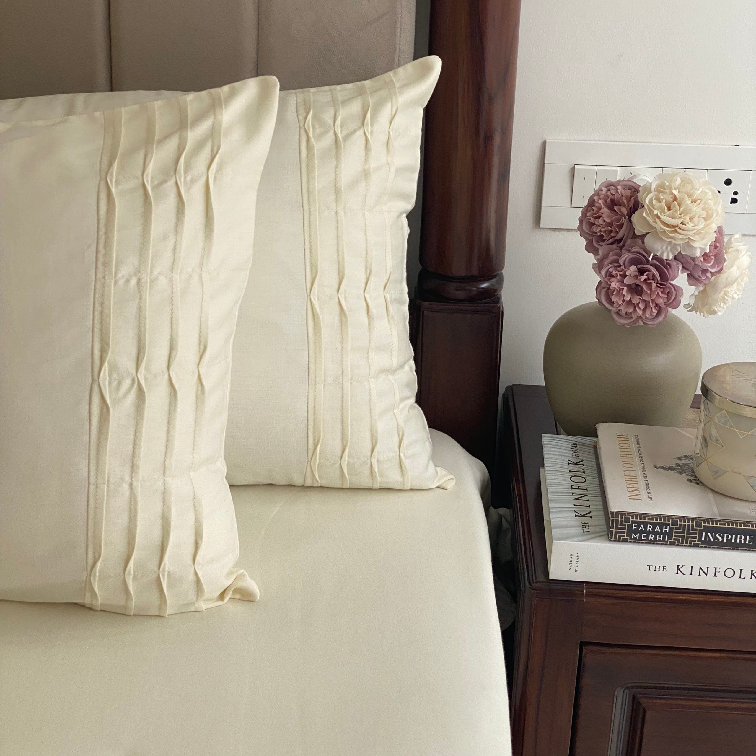 Ivory Tetra Pleat Bedsheet
