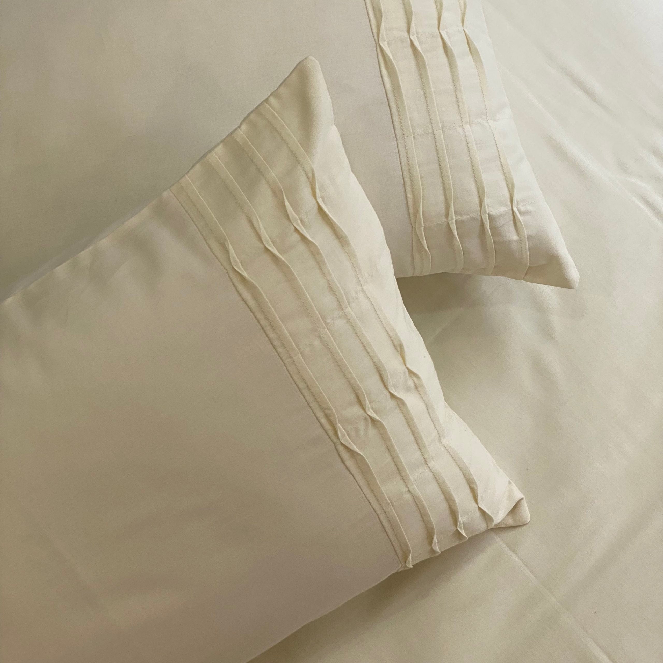 Ivory Tetra Pleat Bedsheet