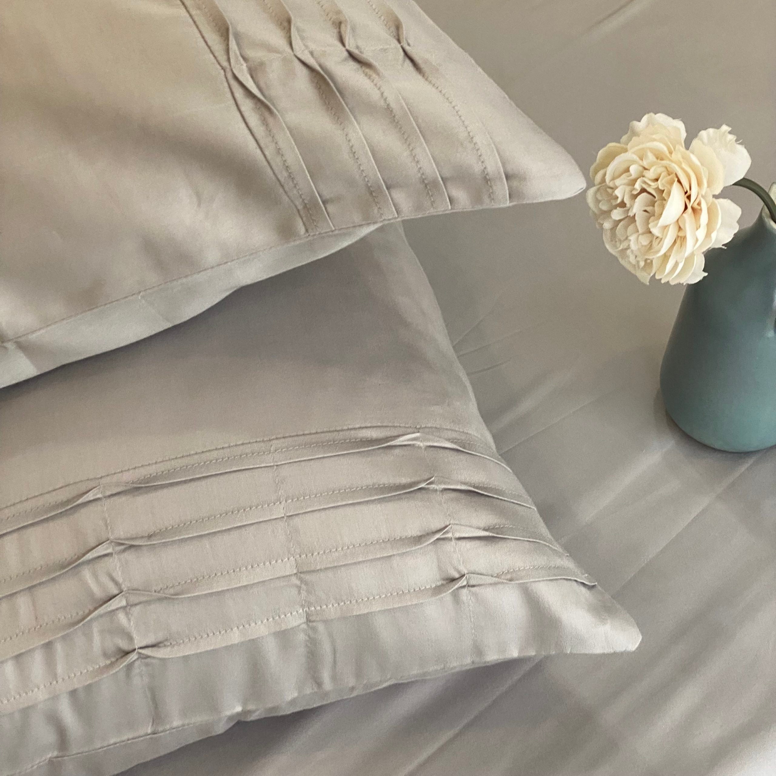 Sandstone Grey Tetra Pleat Bedsheet
