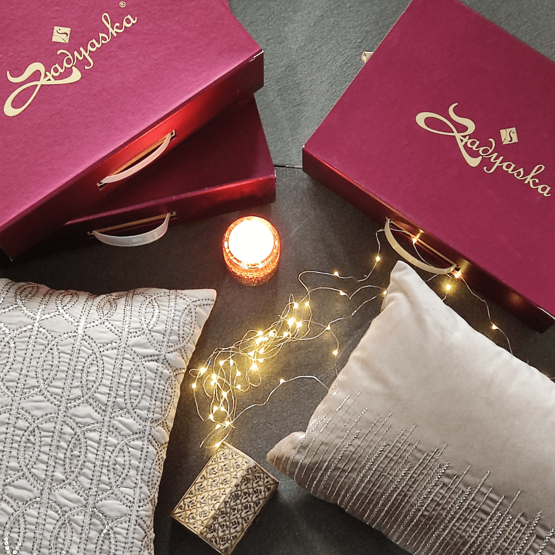 Classic Maroon Magnetic Gift Box
