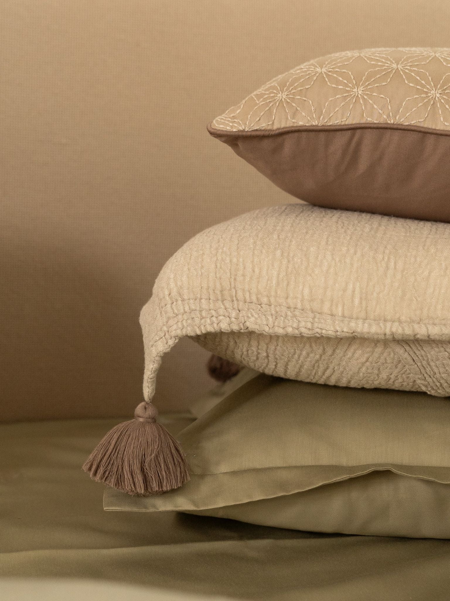 Sage Meraki Cotton Woven Bedding Gift Set (10 PC Set)