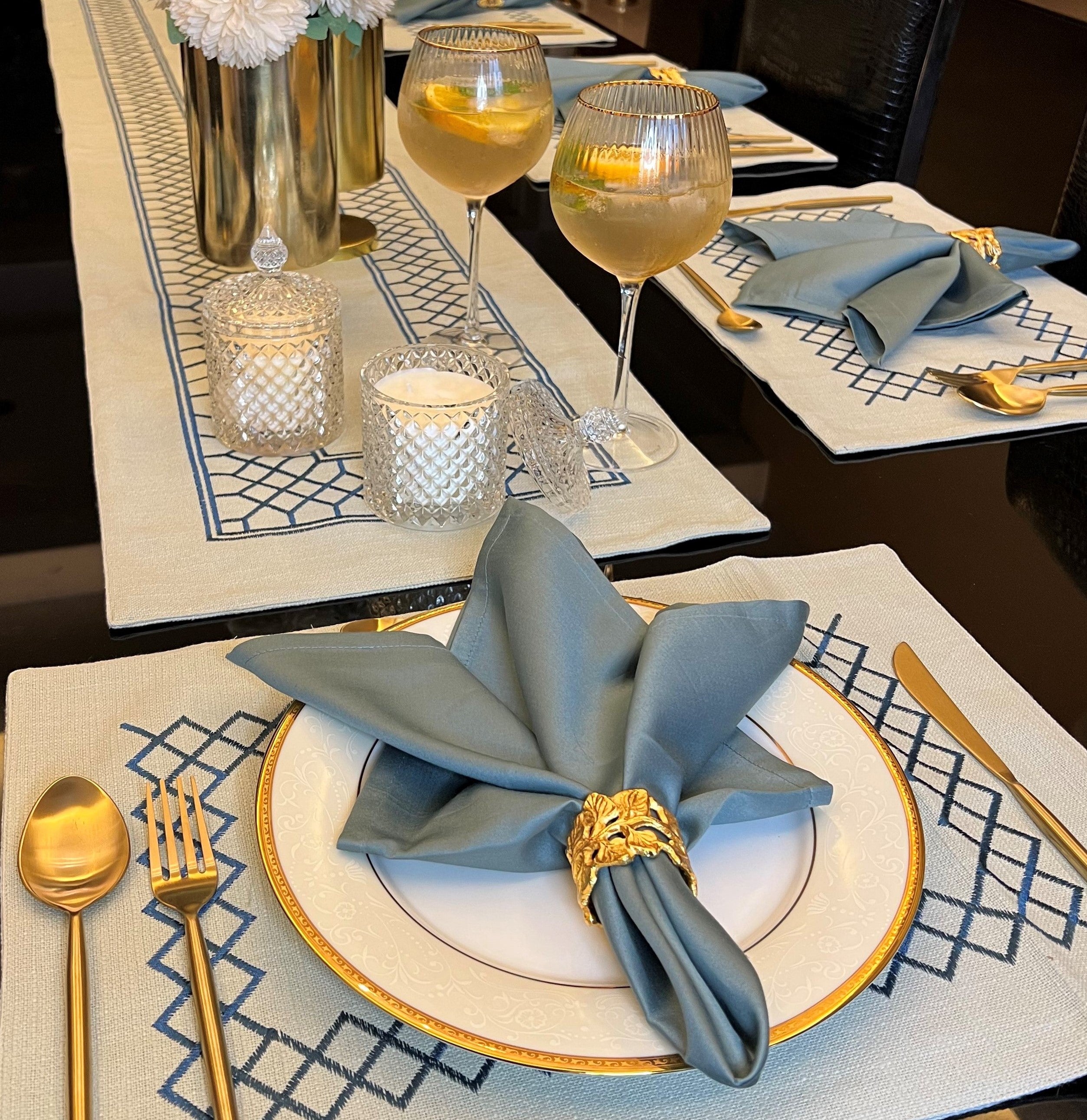 Zigzag Sage Green Table Linen - Set of 2 Placemats & 2 Napkins